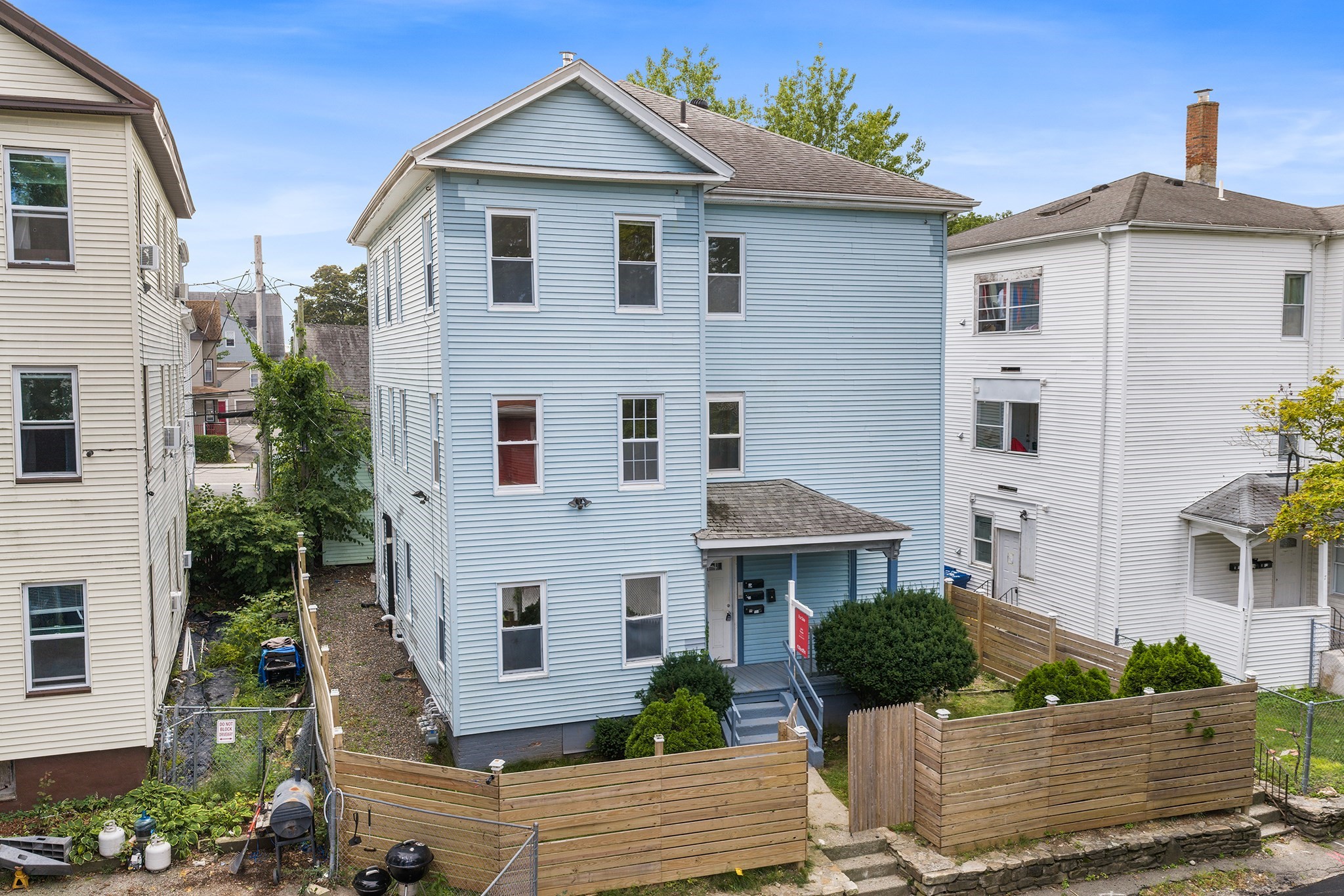 5 Freeland Ter, Worcester, MA 01603