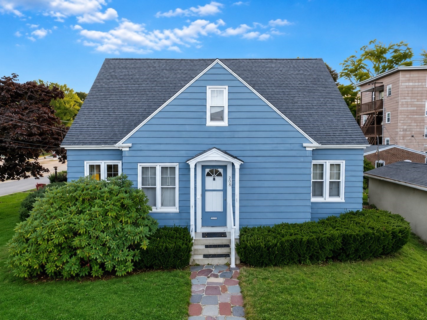 208 Woodland St, Fitchburg, MA 01420
