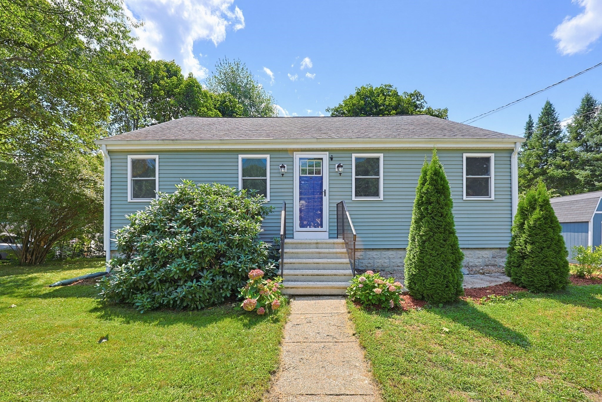 82 Norfolk St, Walpole, MA 02081
