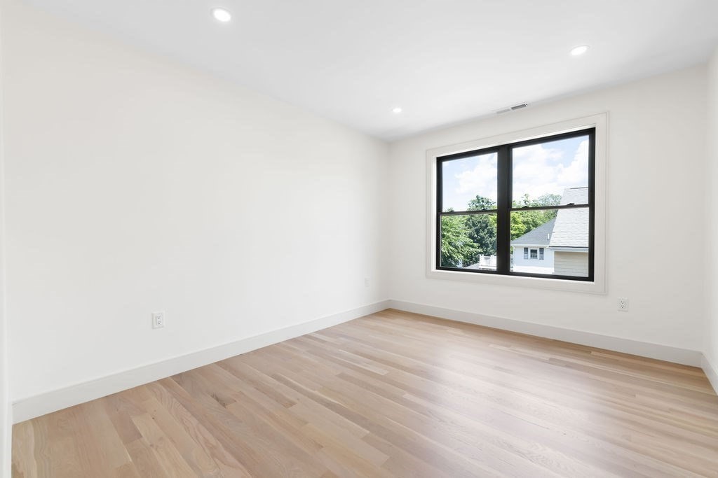 28 Howard St Unit 1, Waltham, MA 02451 - Image 17