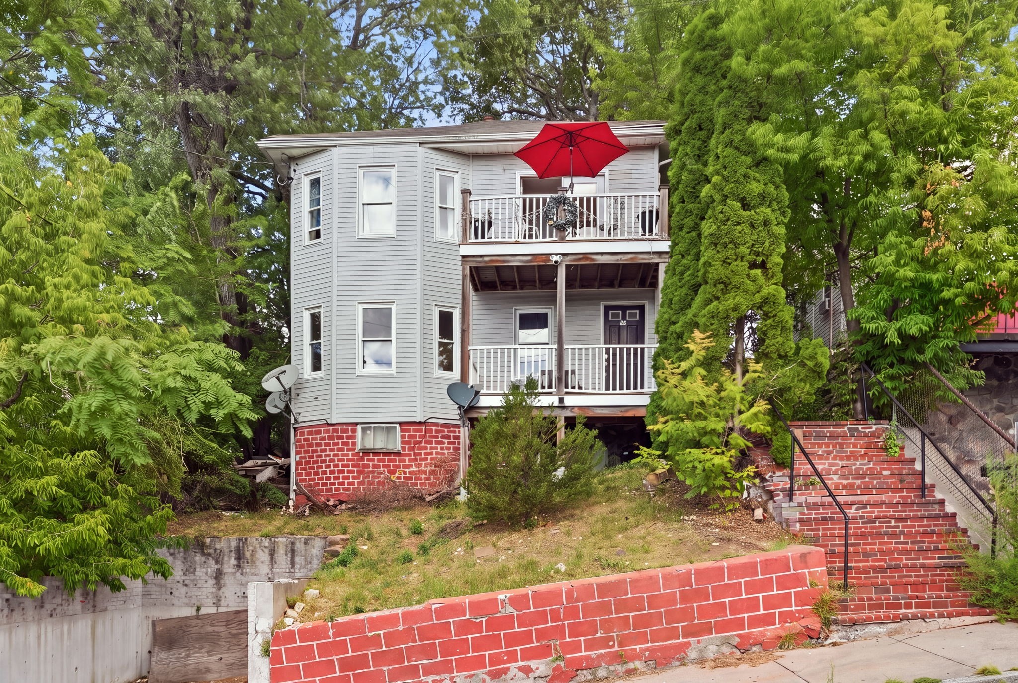 10 Fremont Ave, Everett, MA 02149