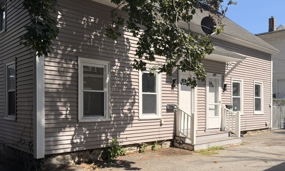1 Harrison Pl, Lowell, MA 01850