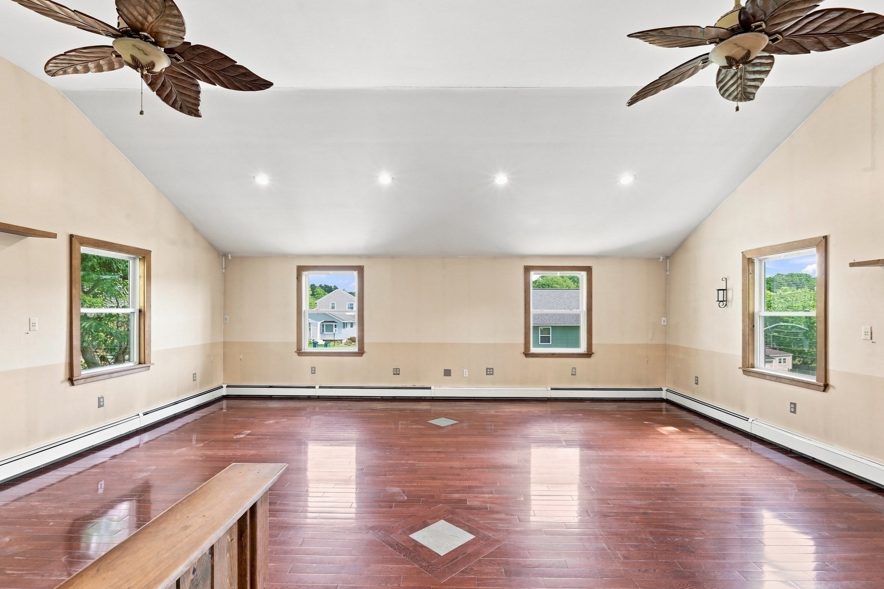 5 Pond Ln Ext, Billerica, MA 01821