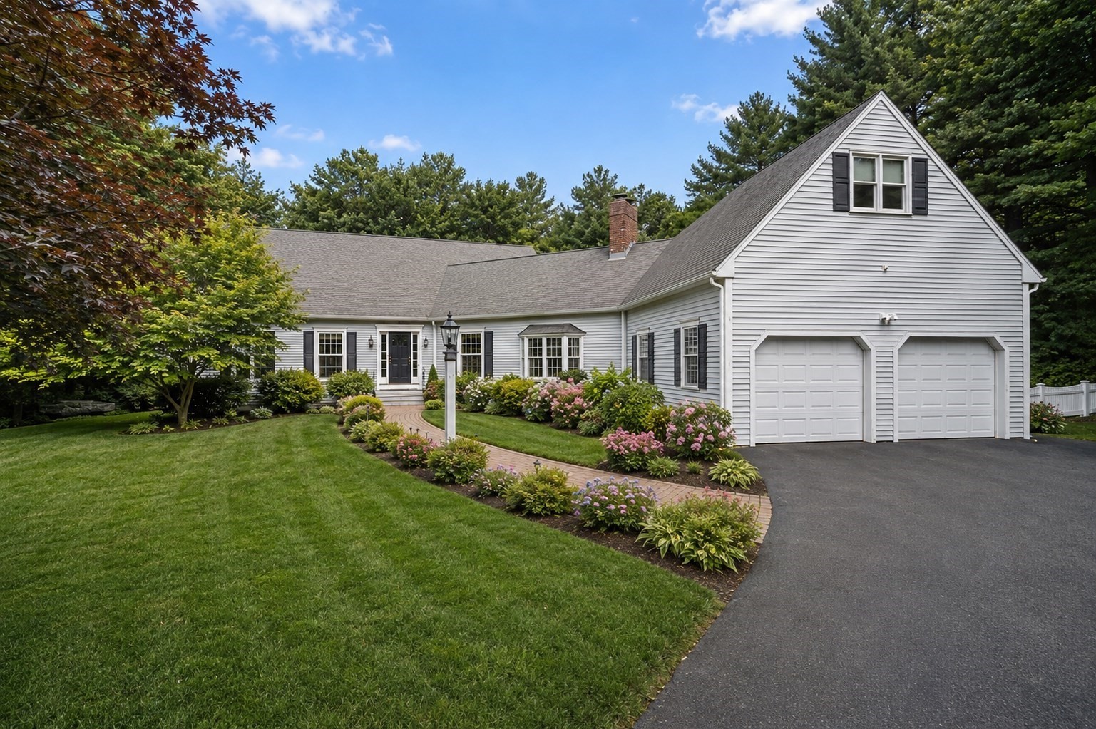 25 Clearwater Dr, Westwood, MA 02090