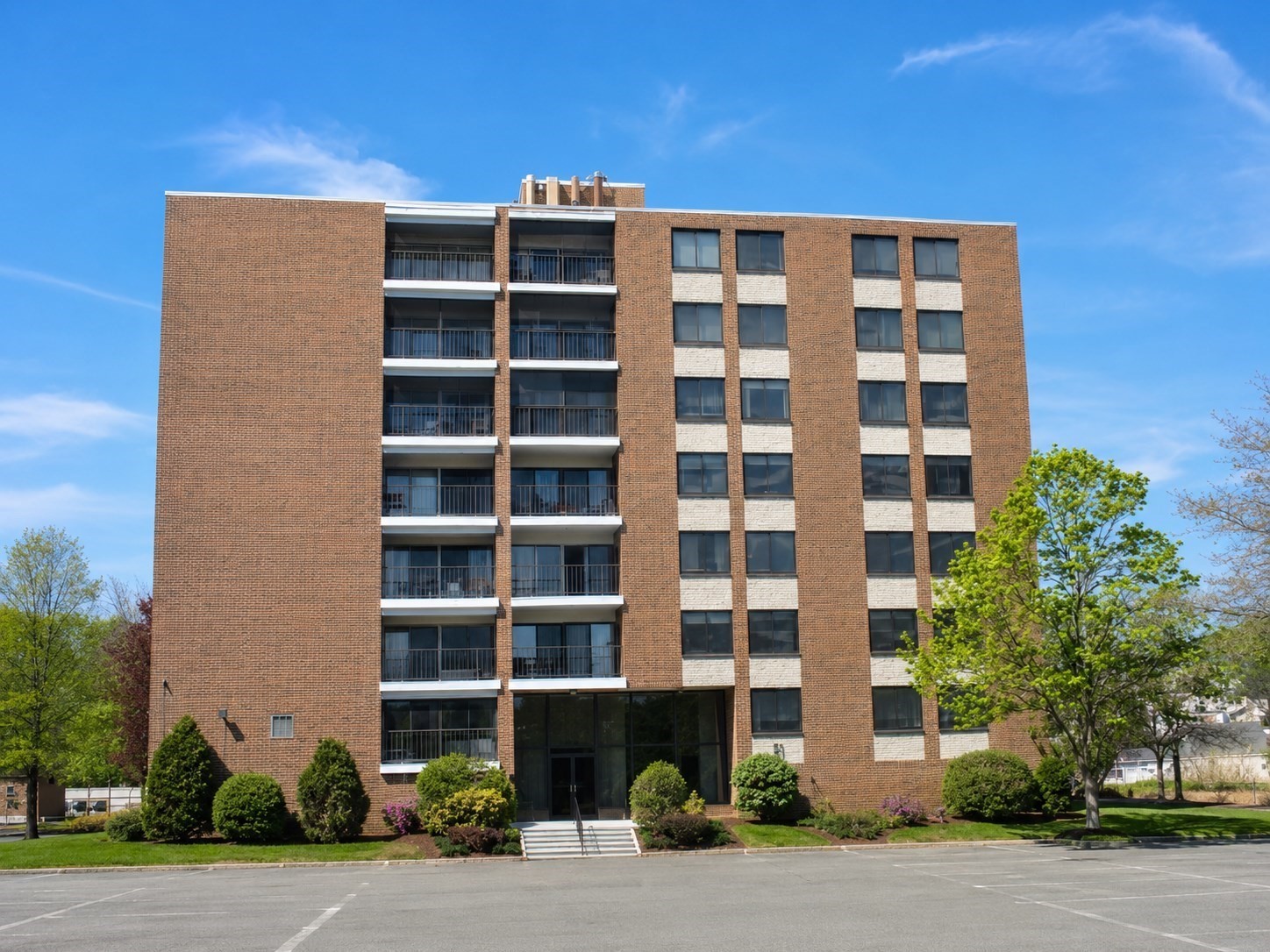 51 Melrose St Unit 5F, Melrose, MA 02176