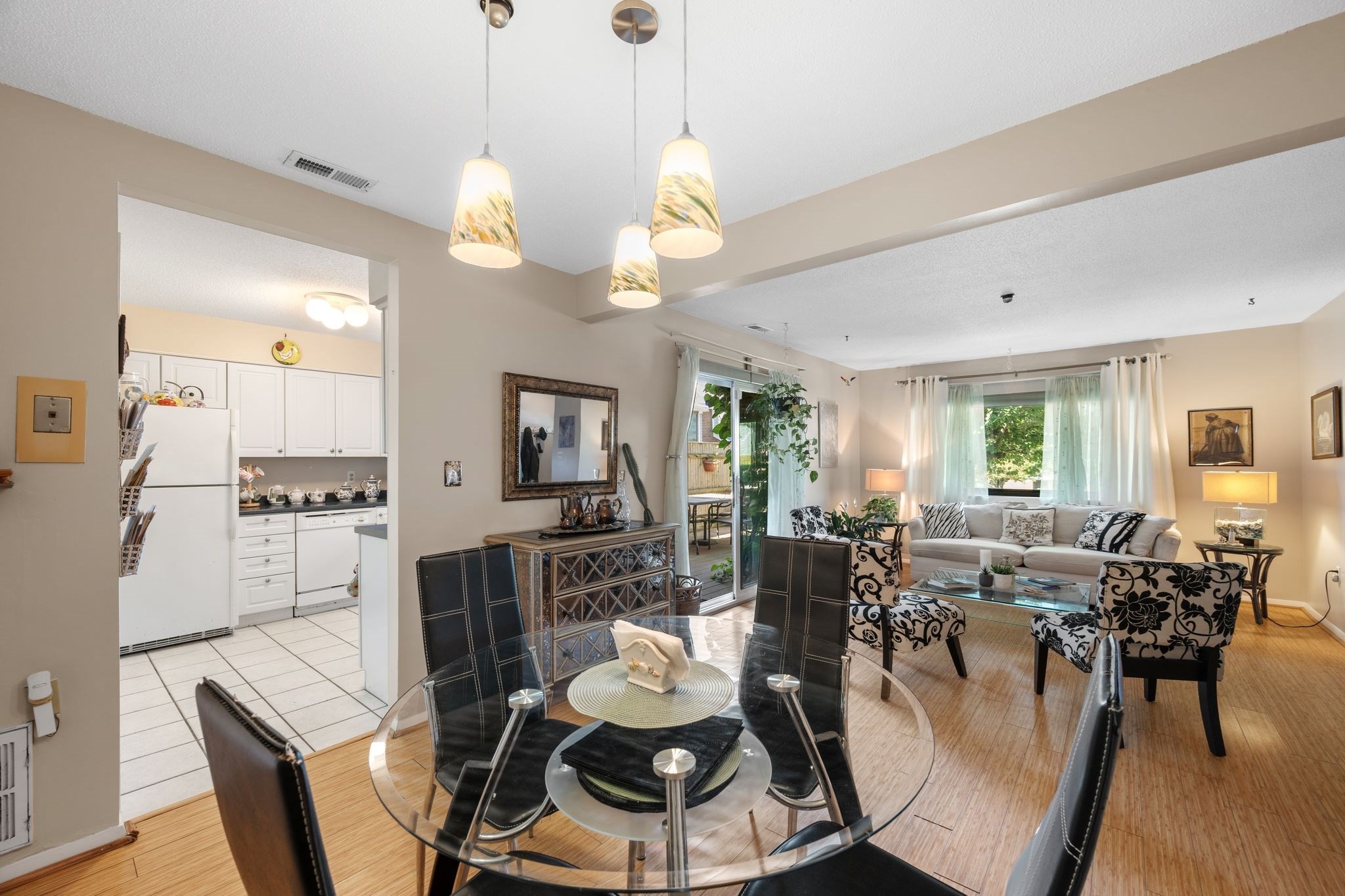 23 Oliva Ct Unit 23, Stoughton, MA 02072