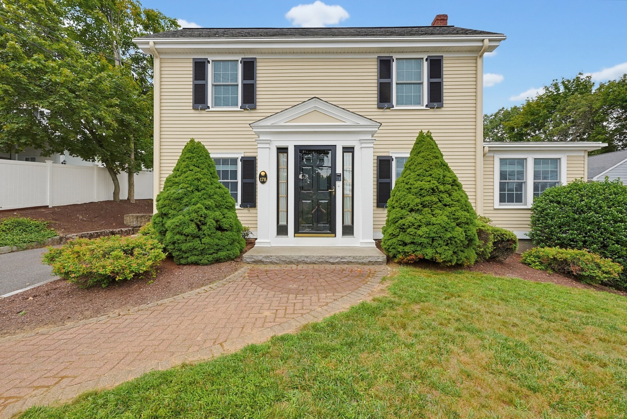178 West St, Needham, MA 02494