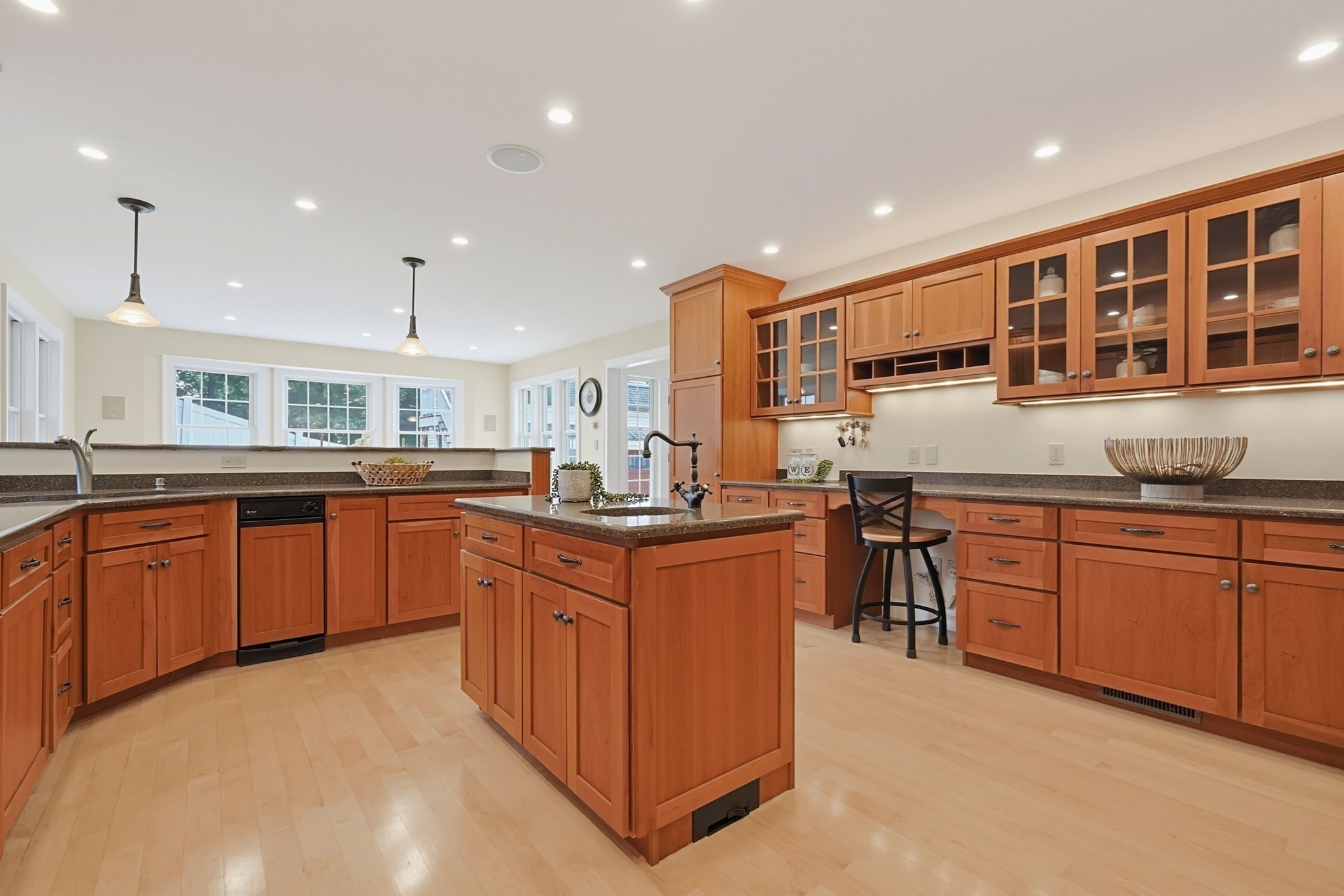 178 West St, Needham, MA 02494 - Image 22