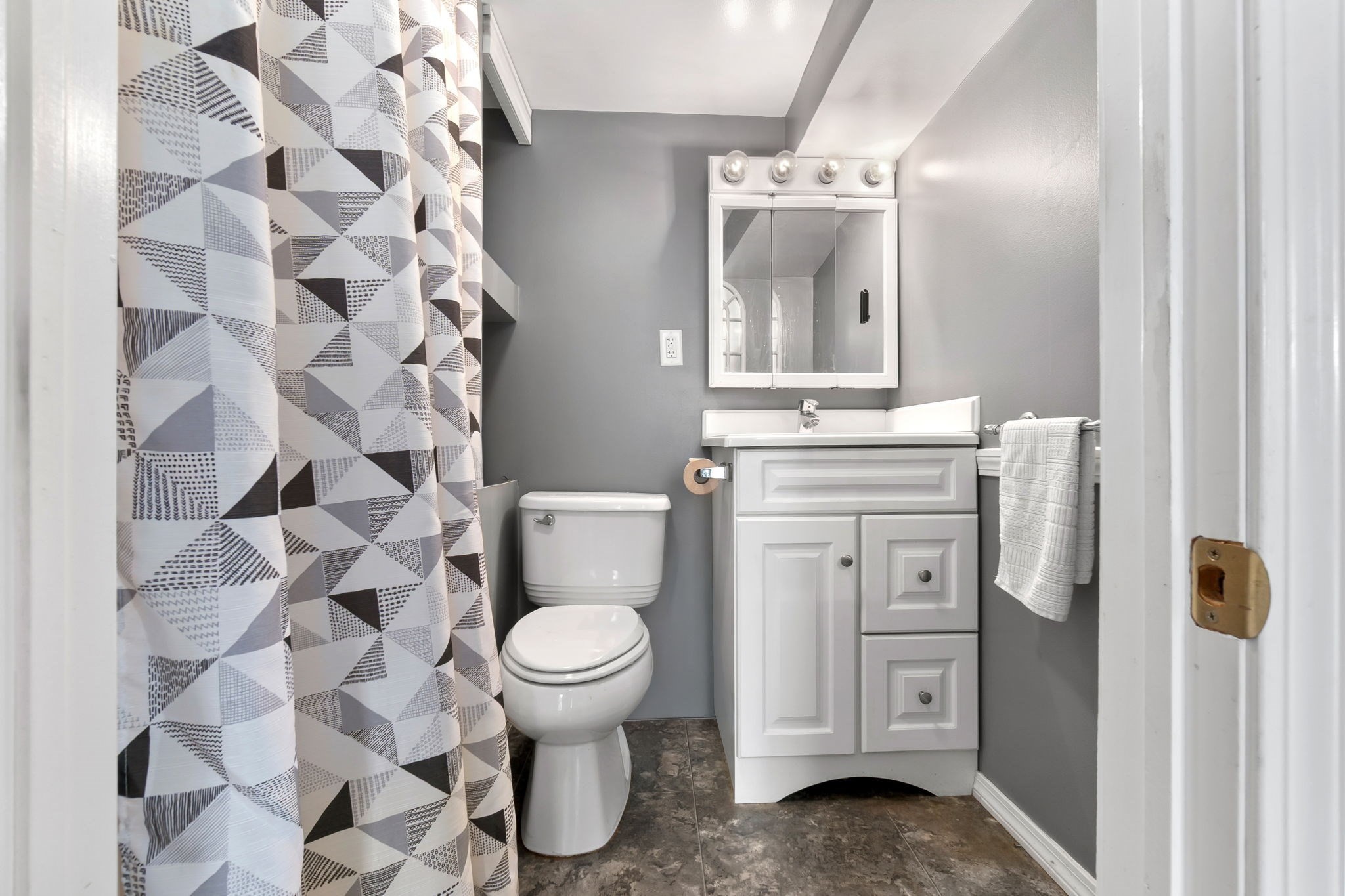 100 Leyden St, East Boston, Boston, MA 02128 - Image 16