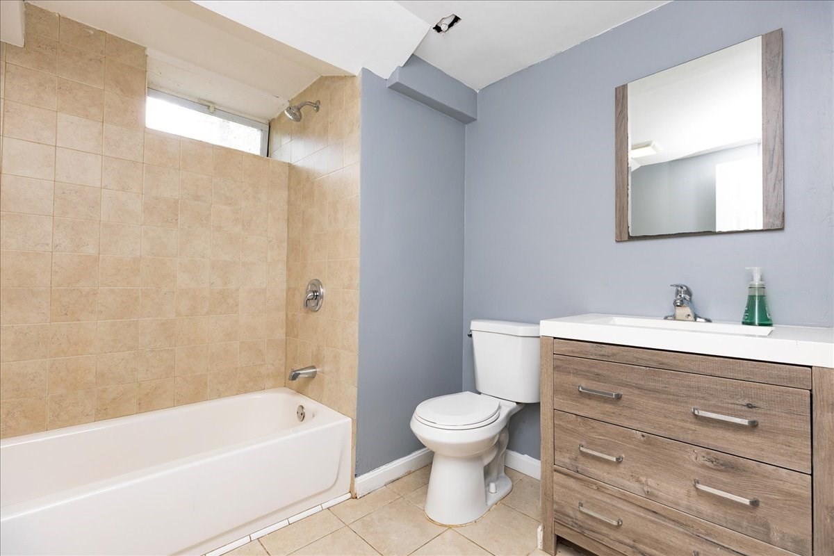 98 Pleasant View St, Methuen, MA 01844 - Image 28