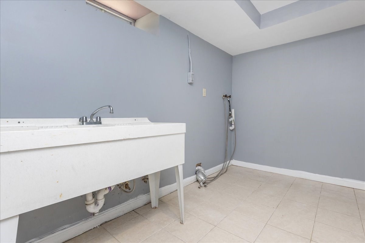 98 Pleasant View St, Methuen, MA 01844 - Image 31