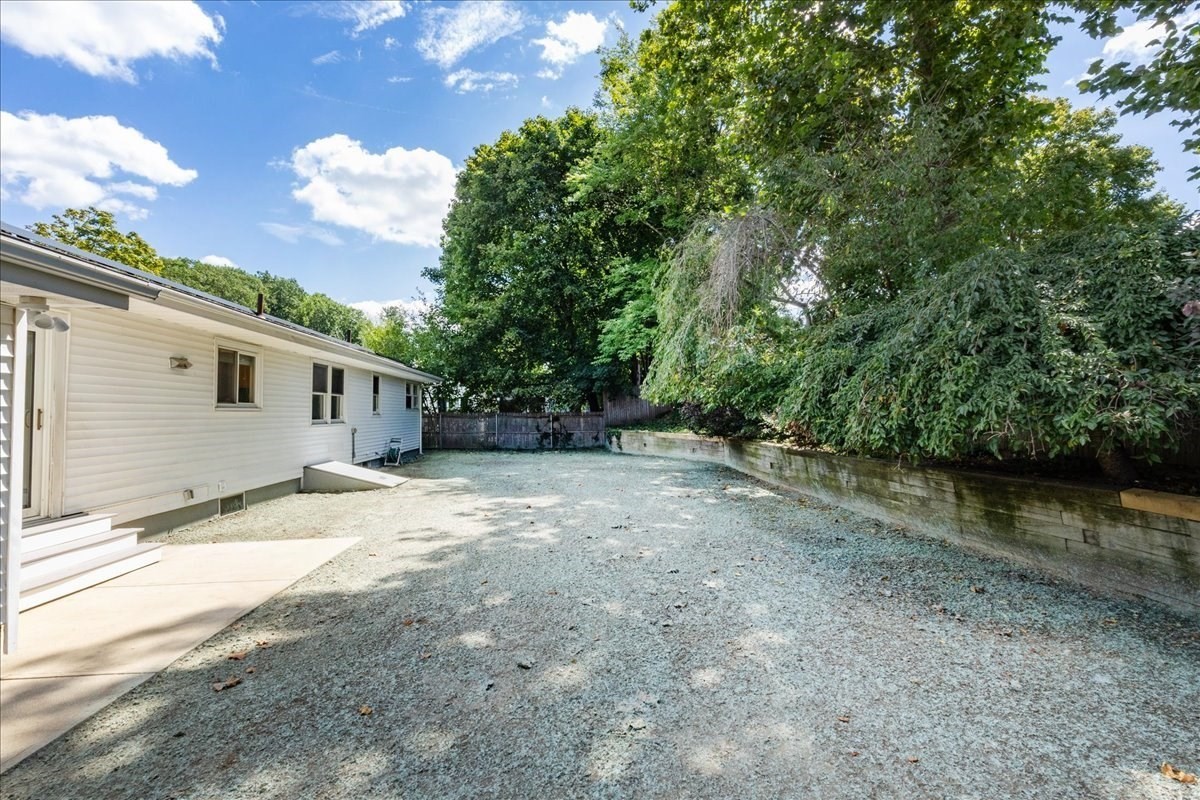 98 Pleasant View St, Methuen, MA 01844 - Image 35