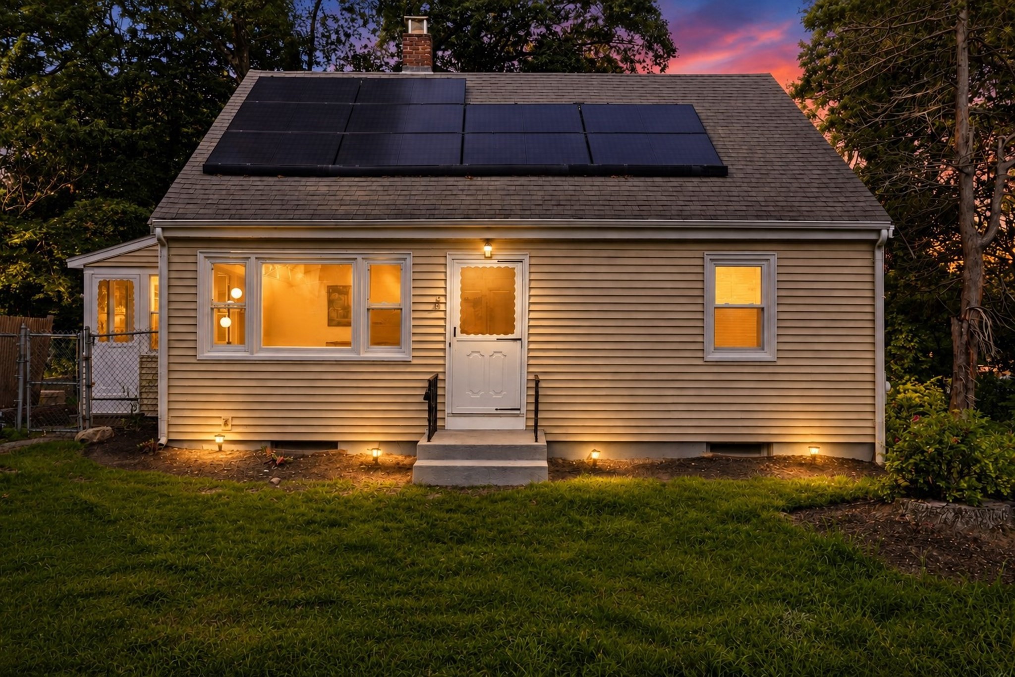 28 Mulberry Ln, Ashland, MA 01721