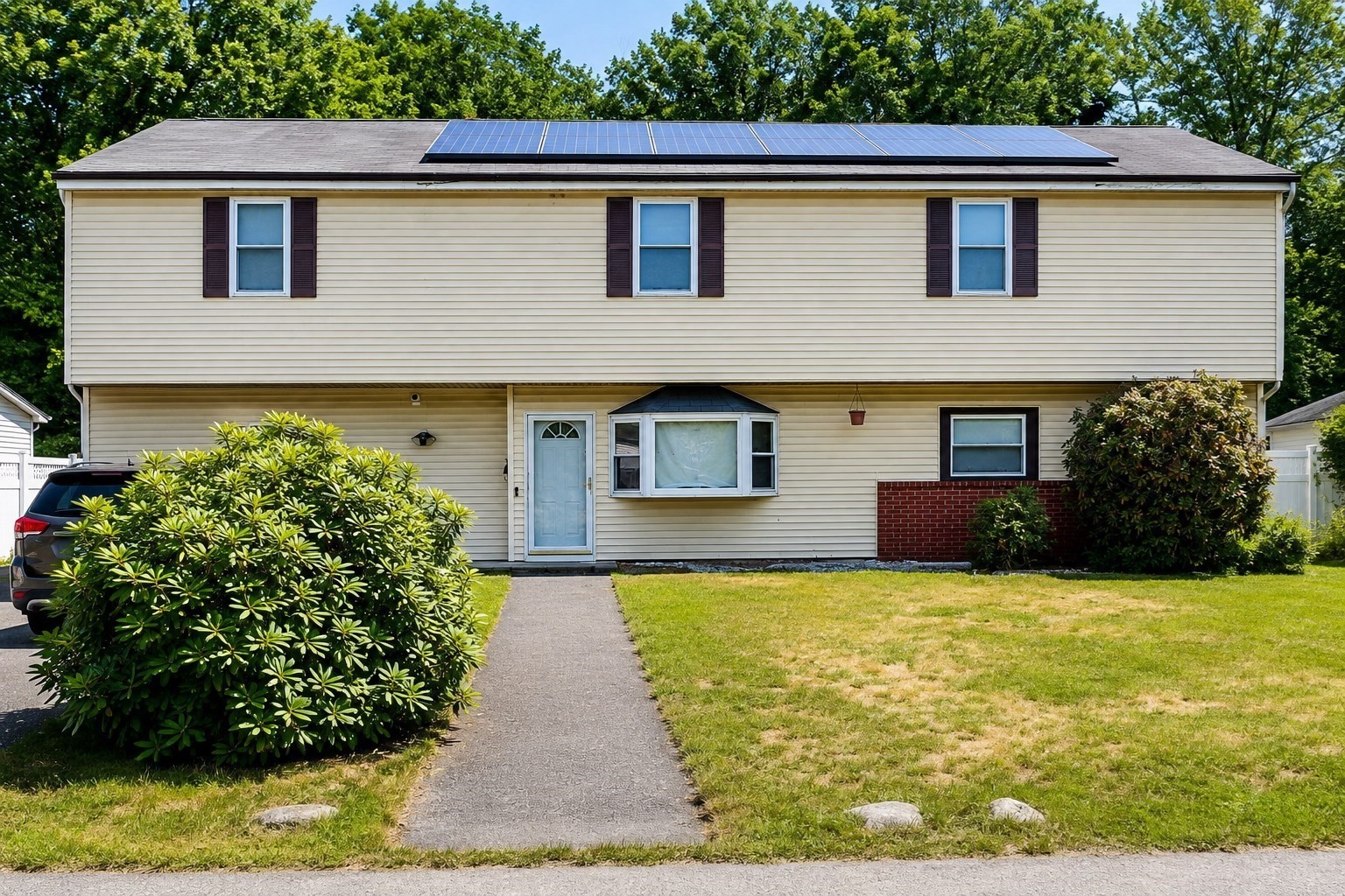 141 Lester Rd, Brockton, MA 02302