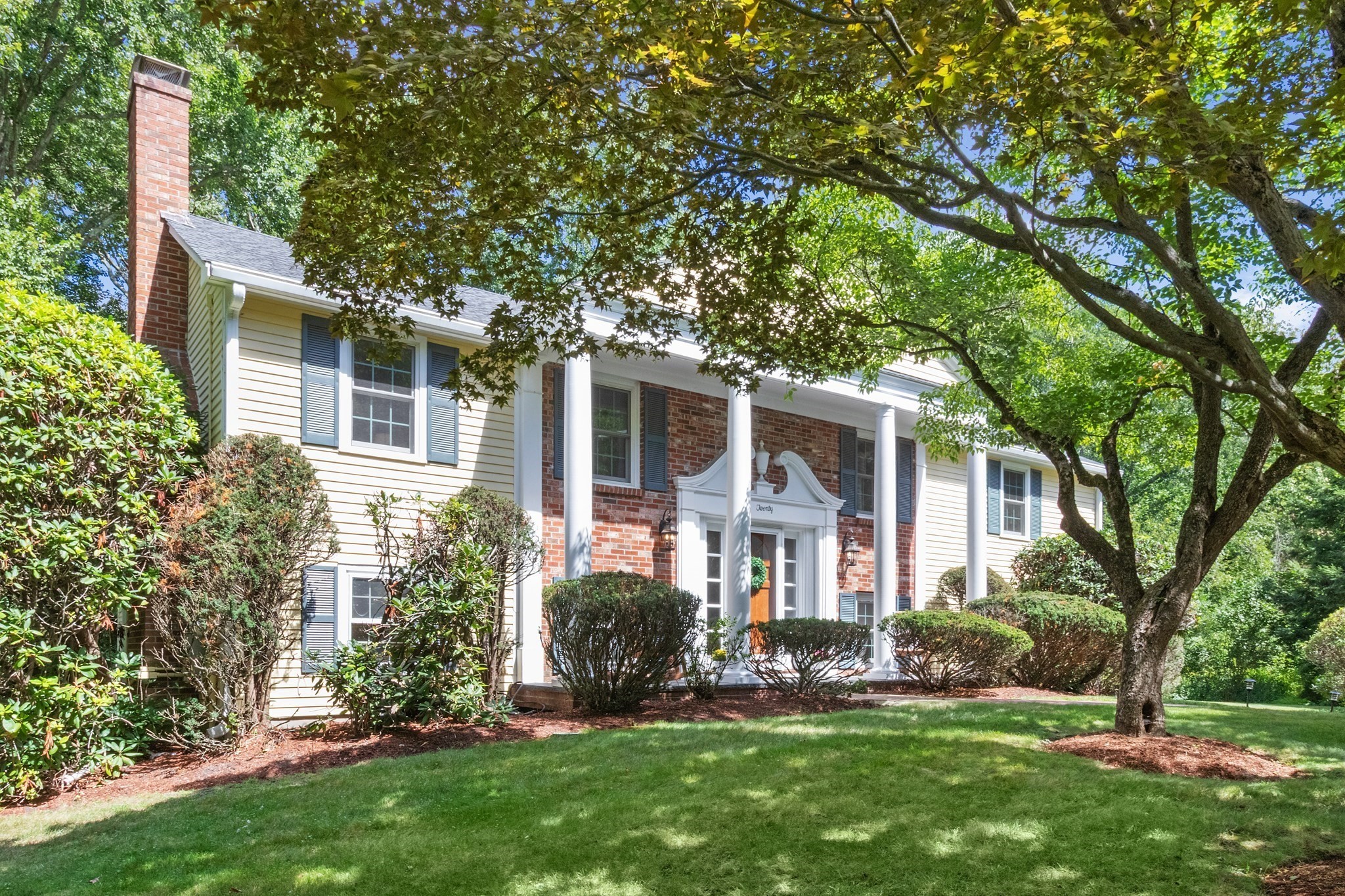 20 Village Cir, Lexington, MA 02420