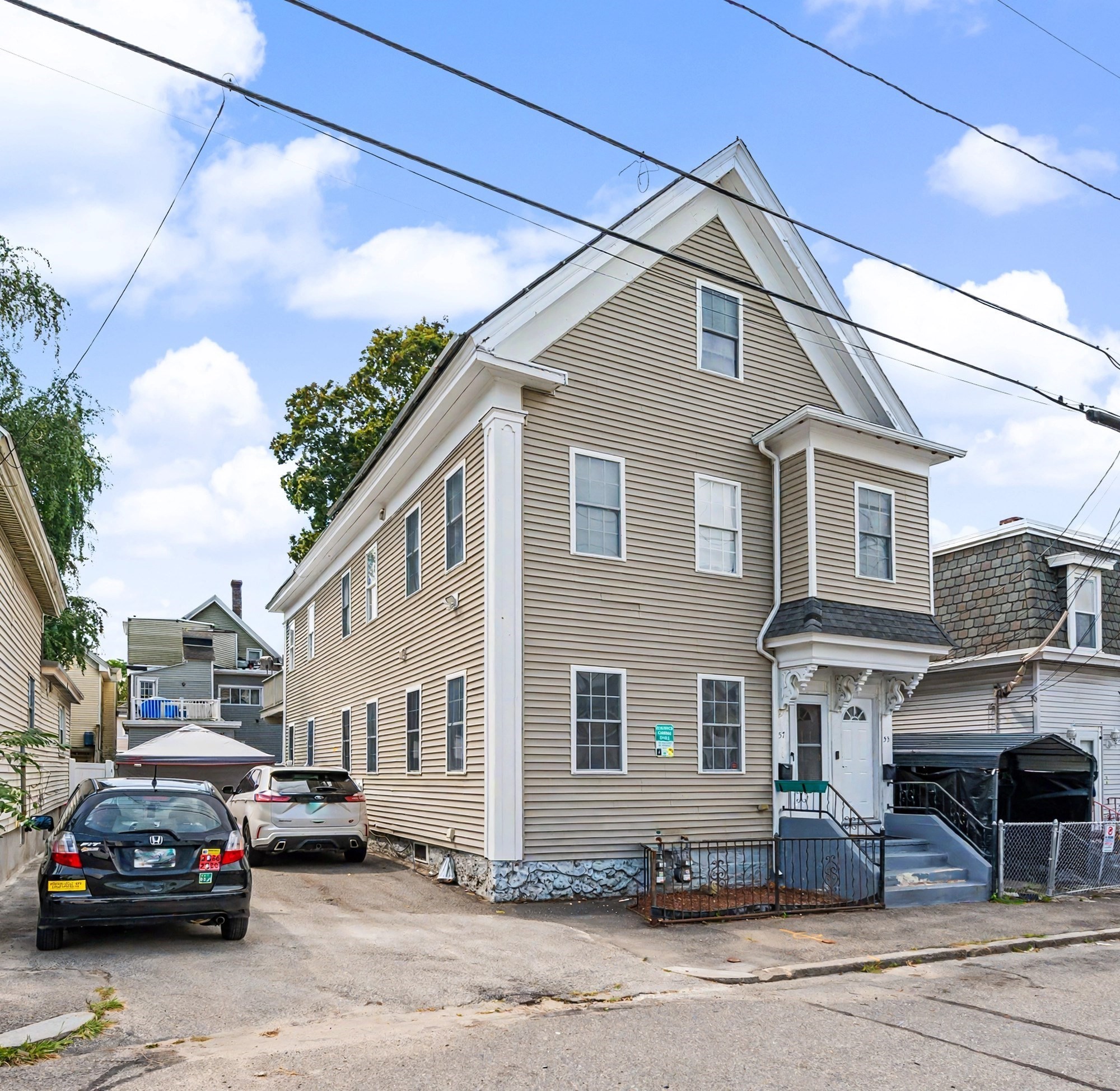 55 4th St Unit 57, Lowell, MA 01850