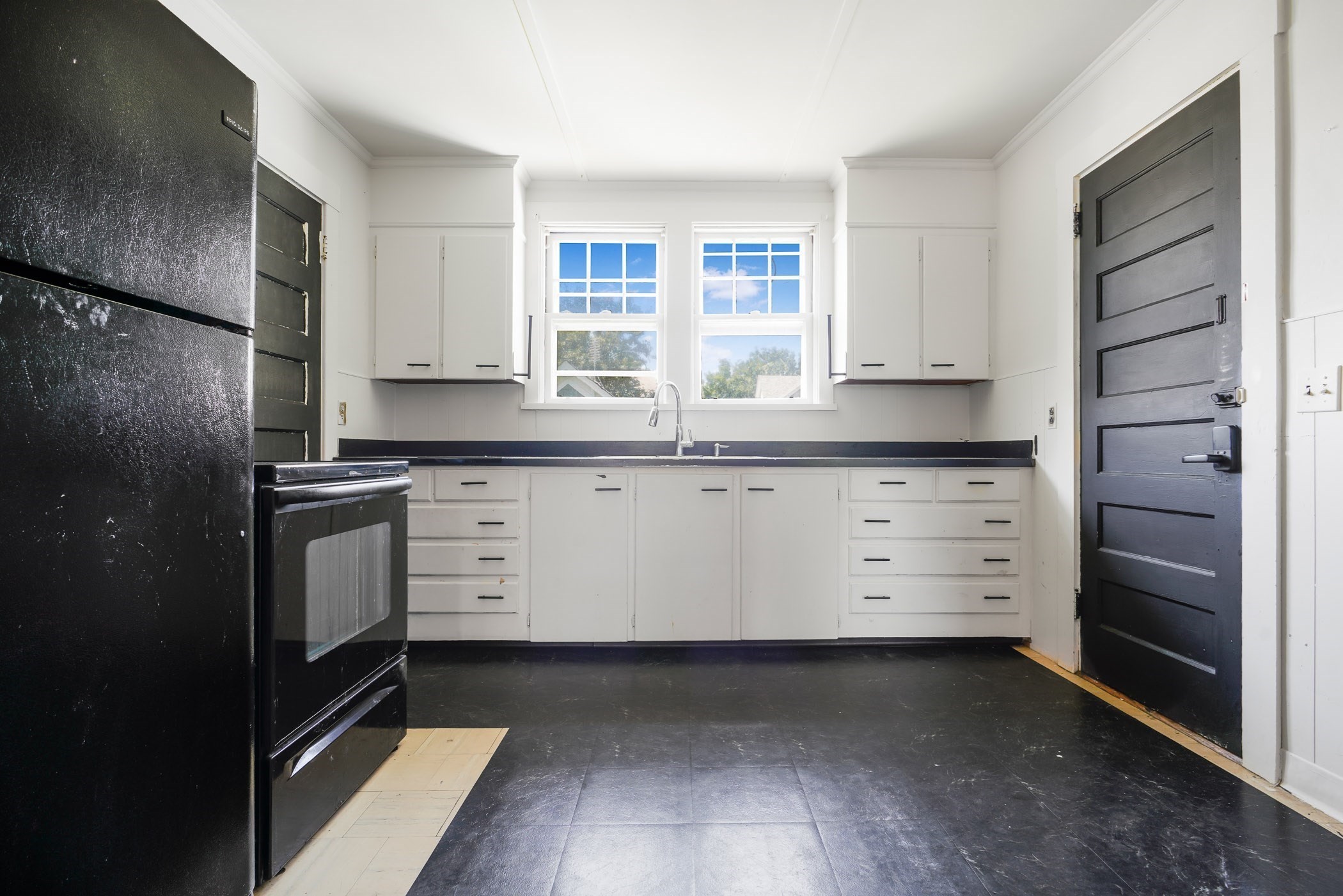 692 Walnut St, Fall River, MA 02720 - Image 23