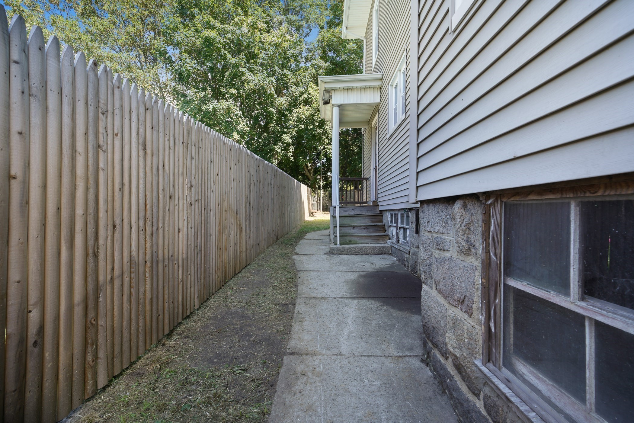 692 Walnut St, Fall River, MA 02720 - Image 4