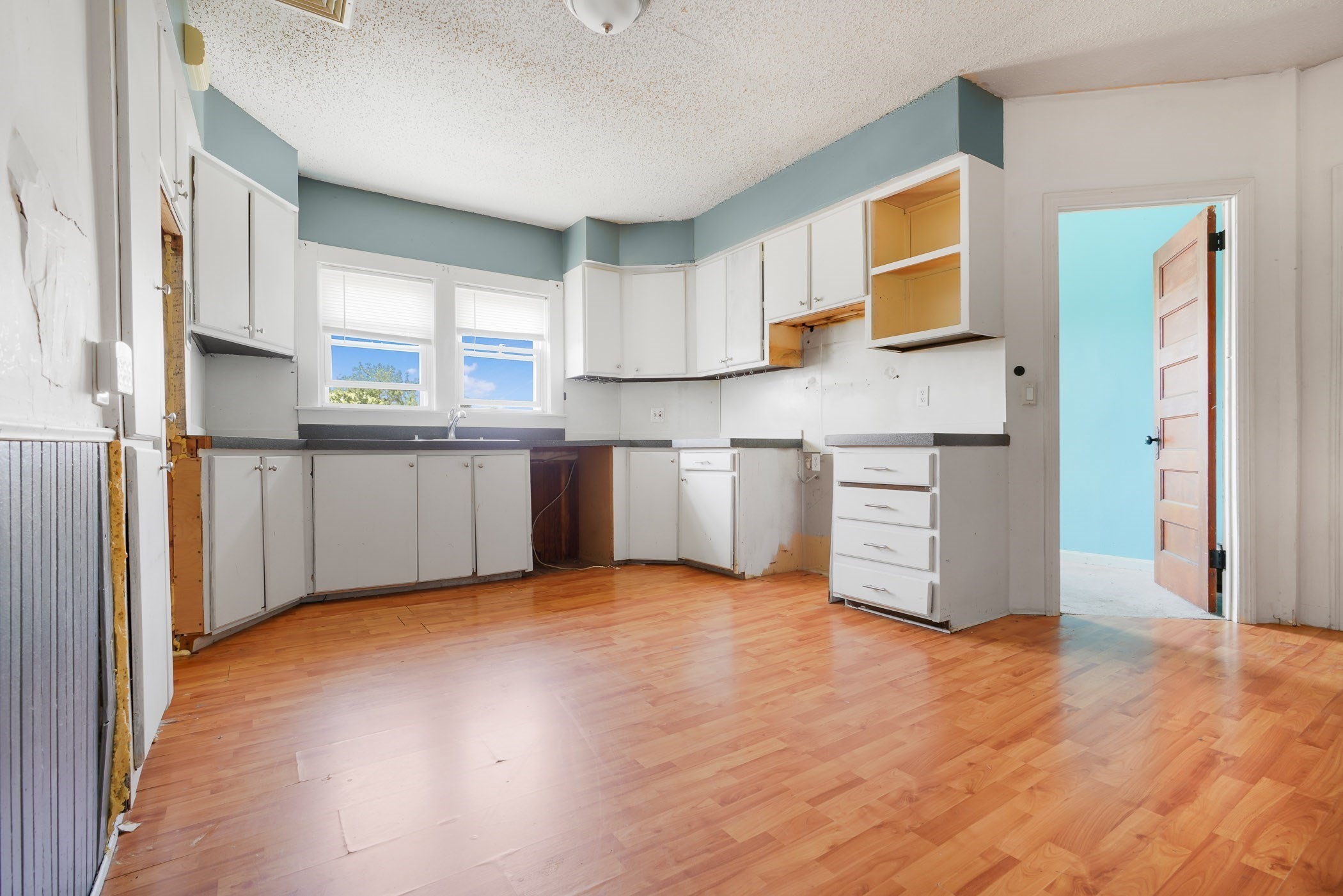 692 Walnut St, Fall River, MA 02720 - Image 32