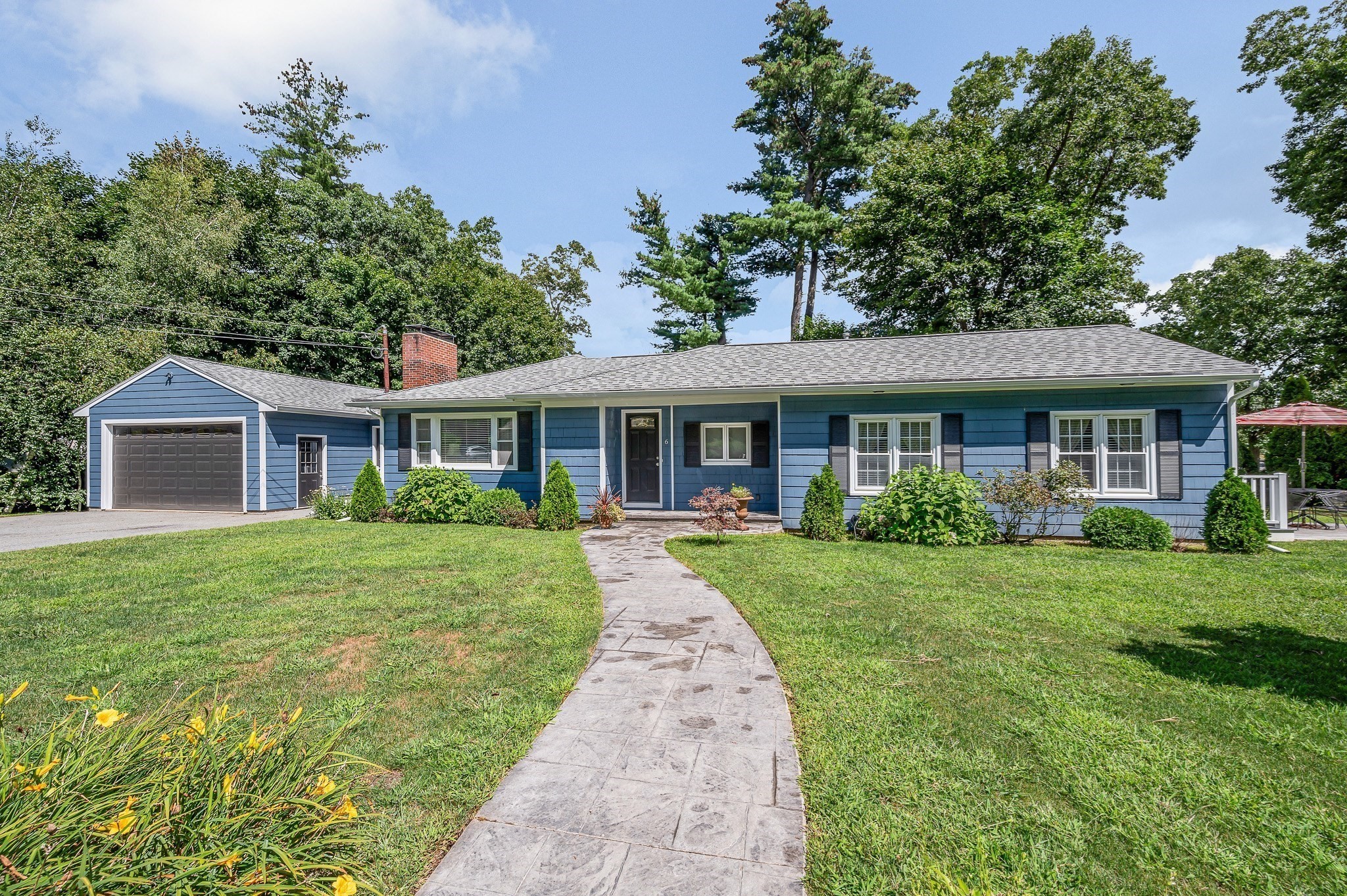 6 Forrest St, Chelmsford, MA 01824