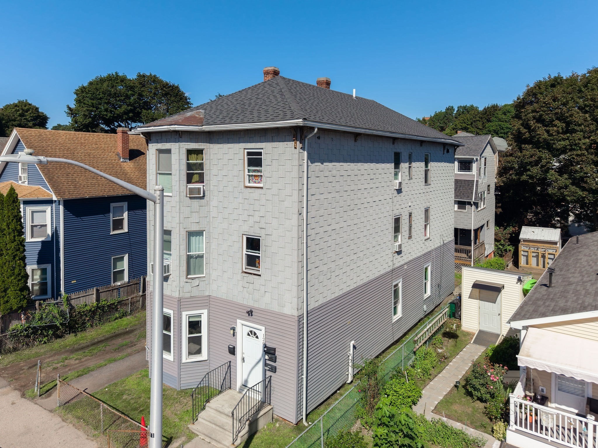 120 Southgate St, Worcester, MA 01603