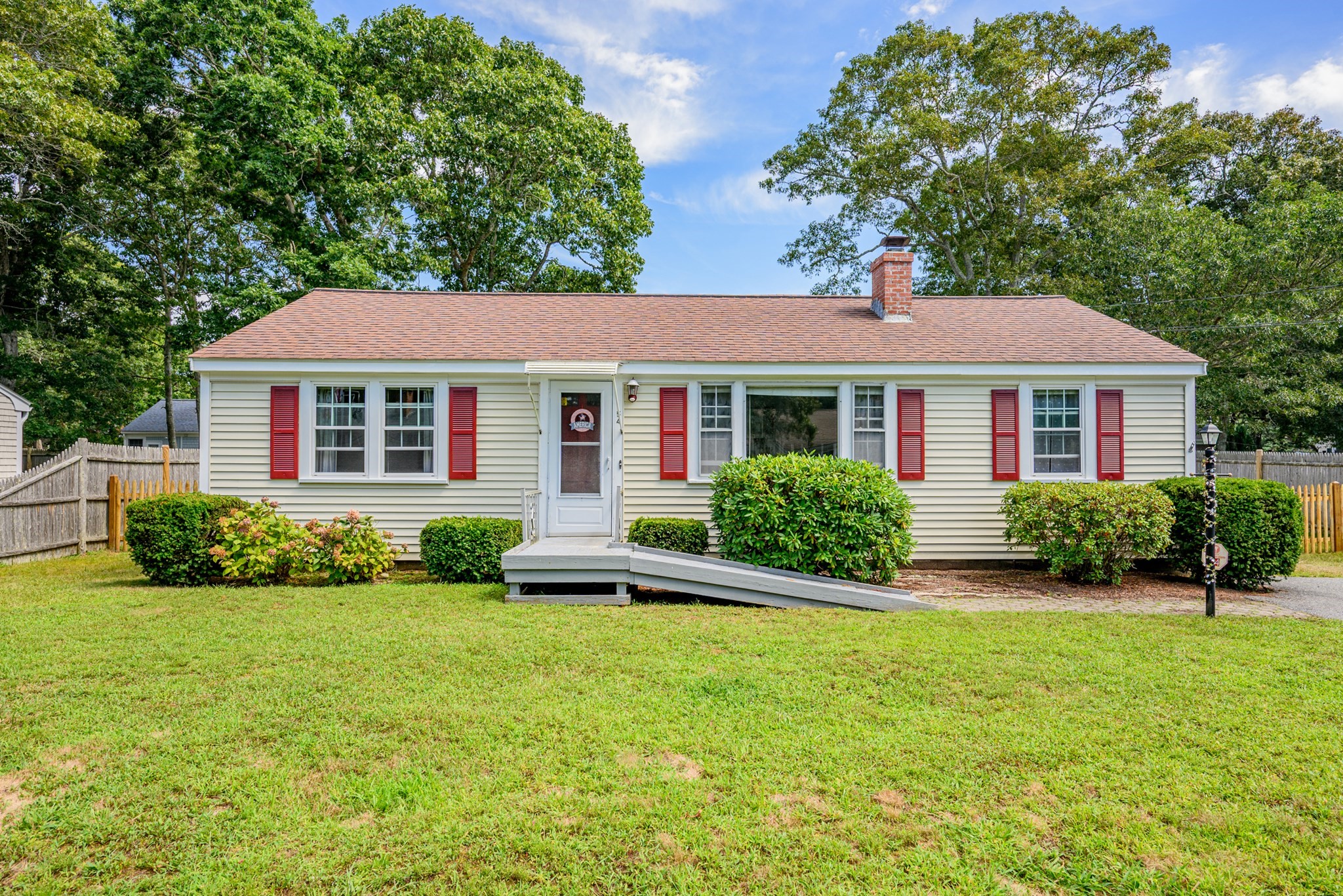 54 Holly, Yarmouth, MA 02664