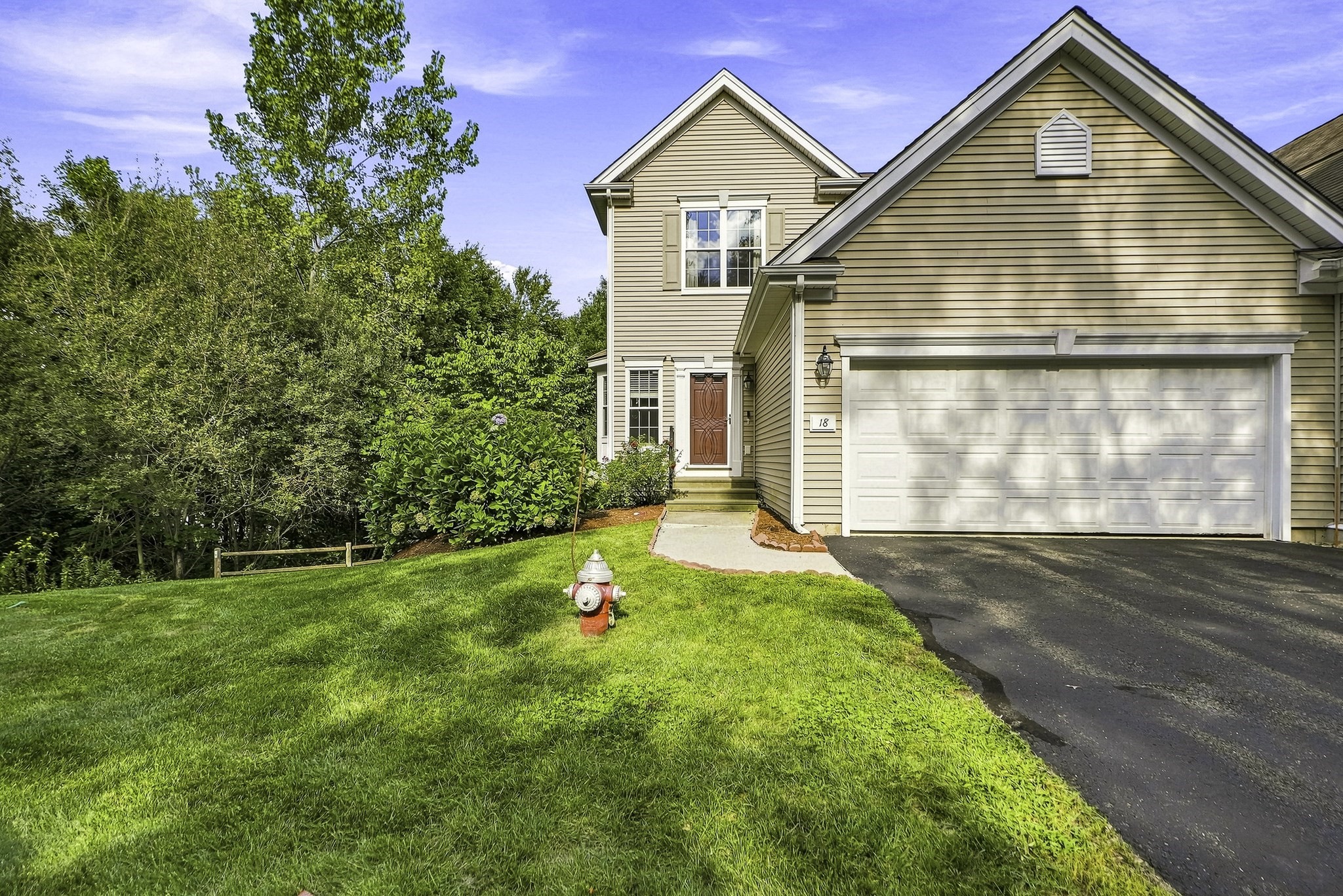 18 Daffodil Ct Unit 18, Grafton, MA 01560