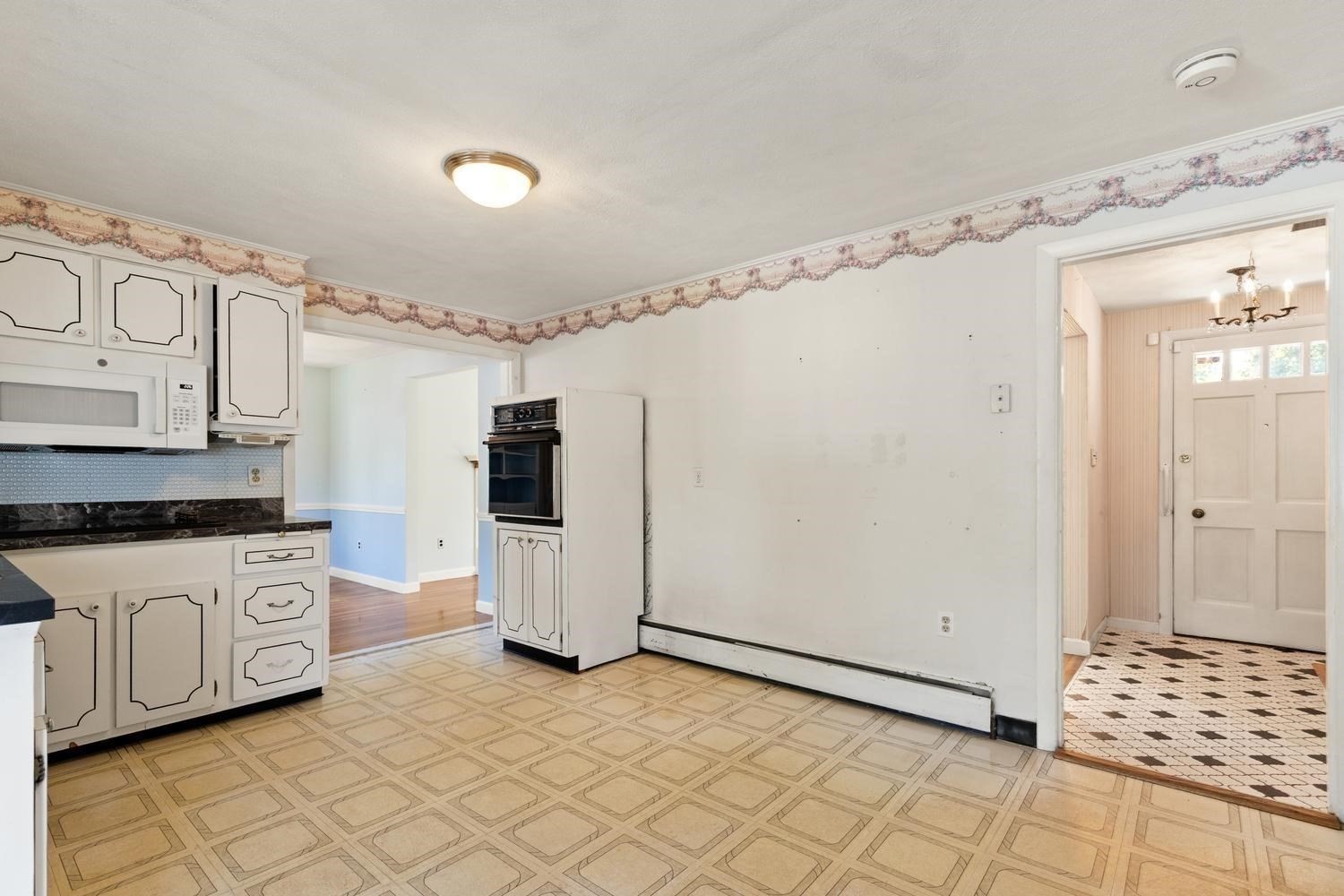 4 Mayflower, Stoneham, MA 02180 - Image 14