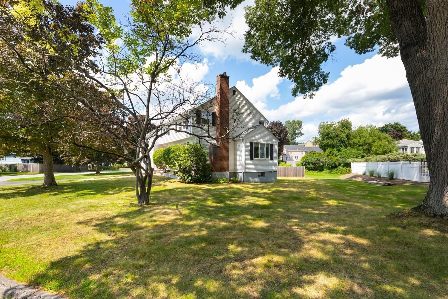 4 Mayflower, Stoneham, MA 02180 - Image 3