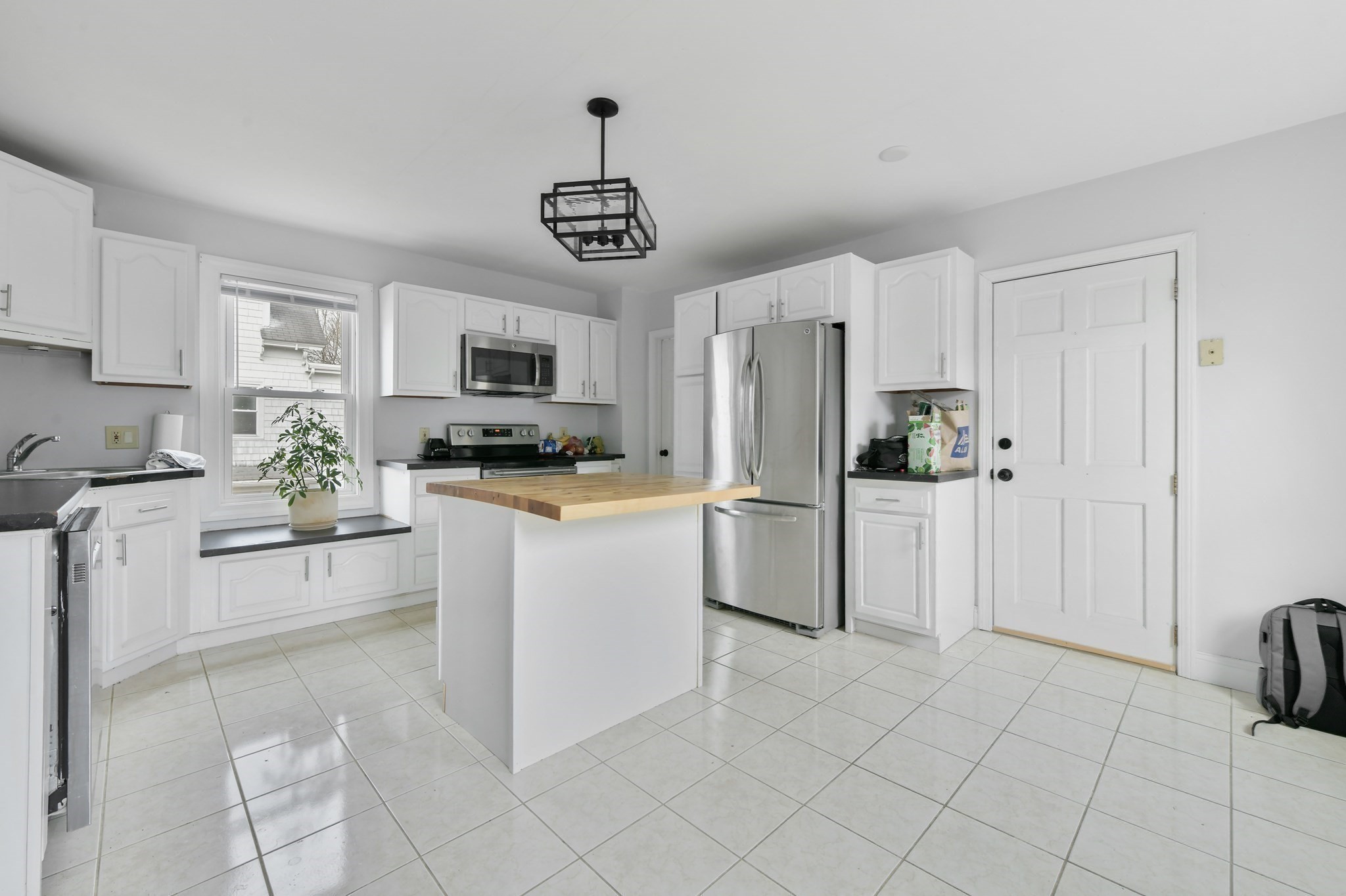 76 Plain St, Taunton, MA 02780 - Image 8