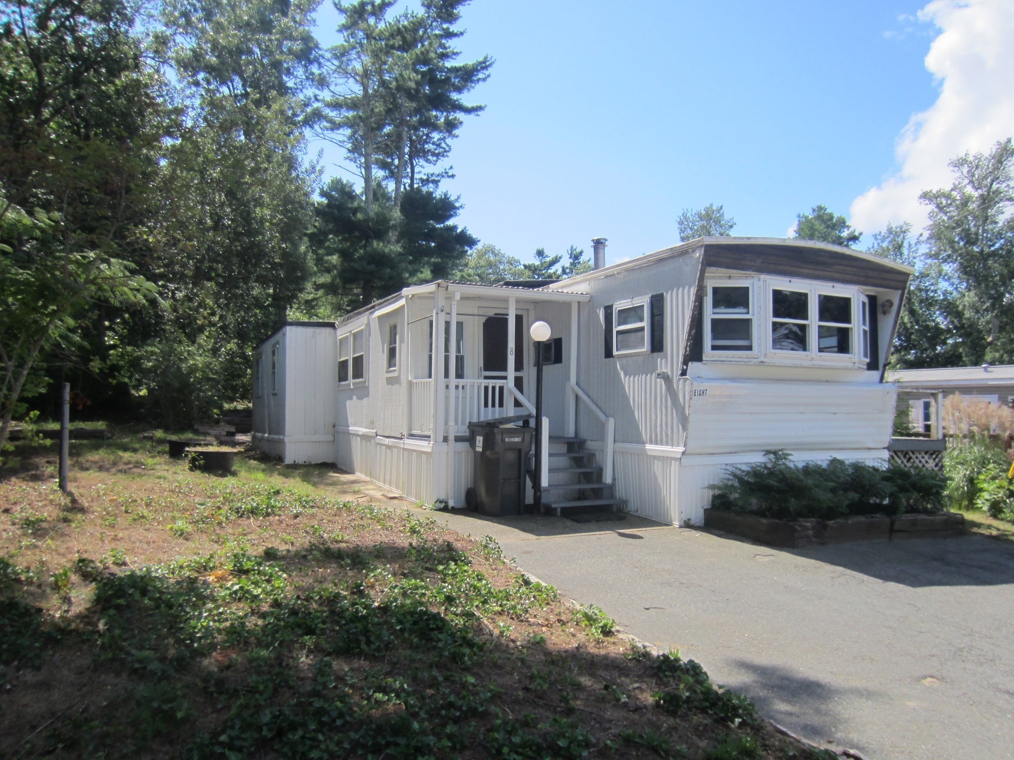8 Kristen Ln, Wareham, MA 02571