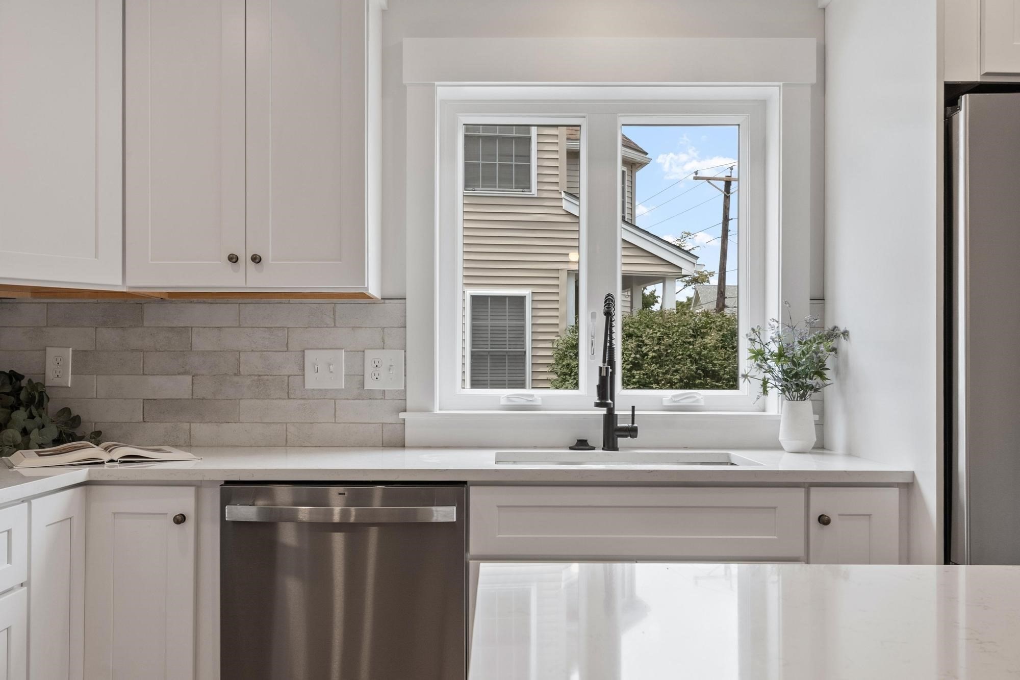 688 Westford St, Lowell, MA 01851 - Image 12