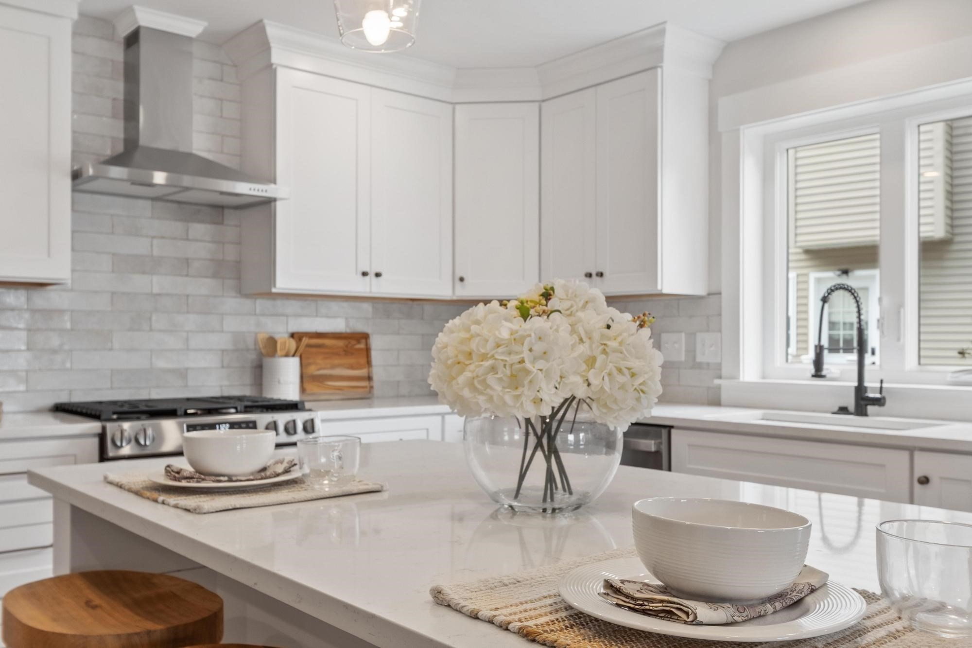 688 Westford St, Lowell, MA 01851 - Image 15