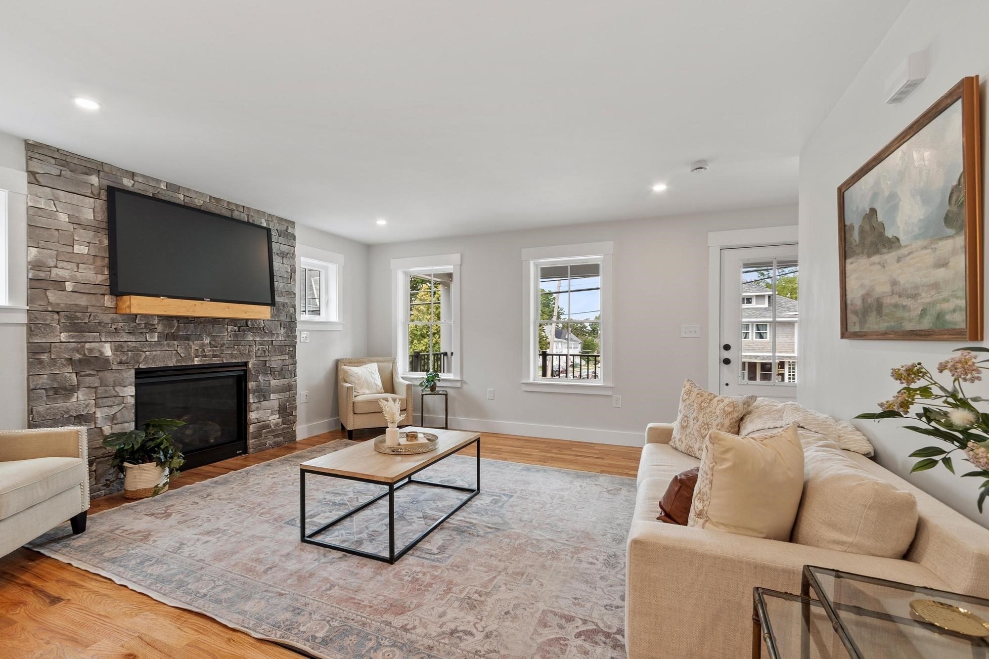 688 Westford St, Lowell, MA 01851 - Image 18