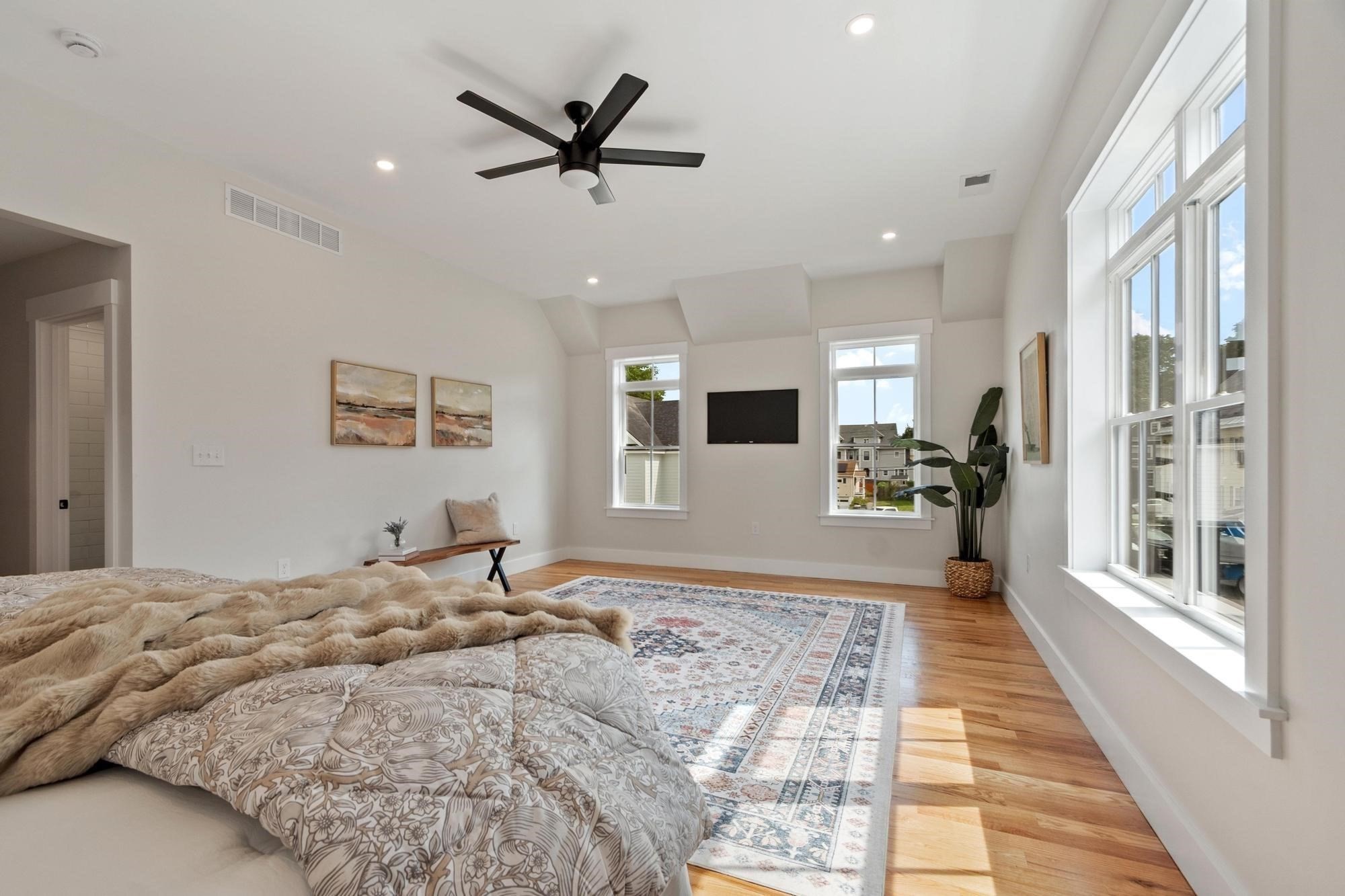 688 Westford St, Lowell, MA 01851 - Image 27