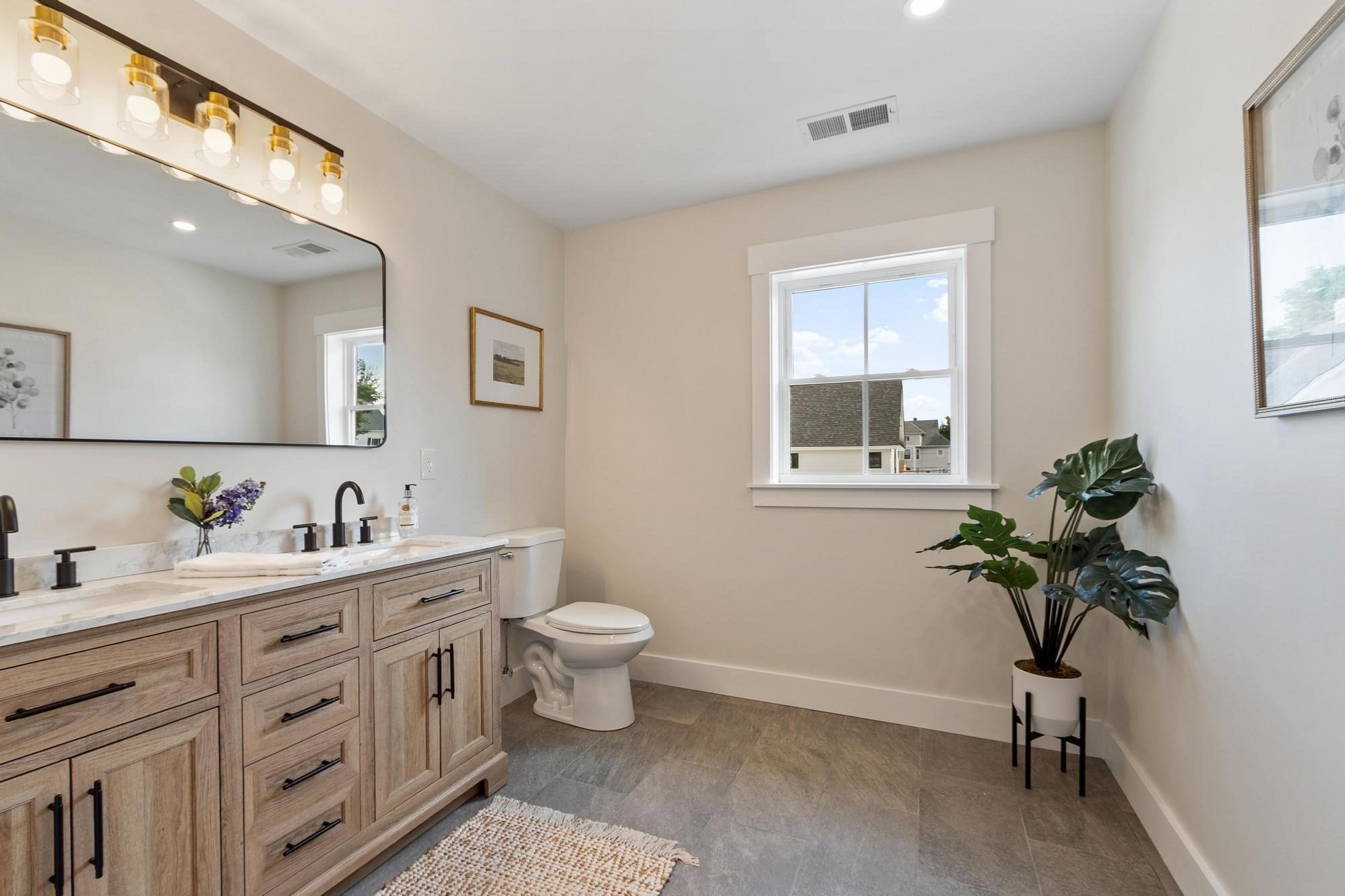 688 Westford St, Lowell, MA 01851 - Image 35
