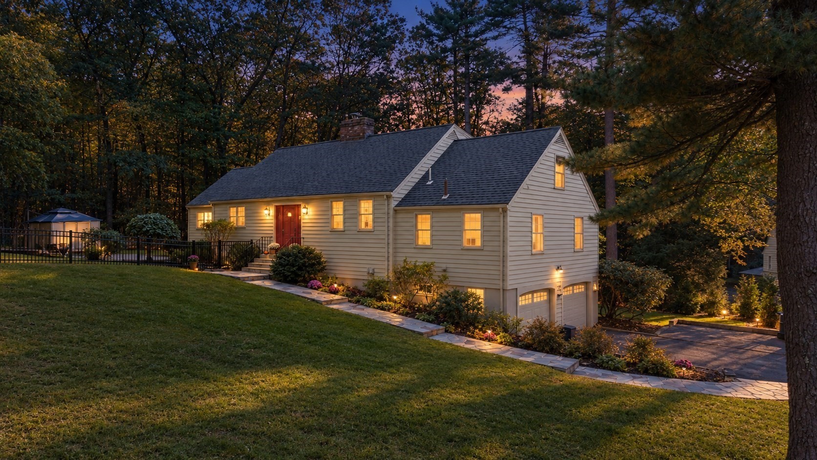 33 Pine Arden Dr, West Boylston, MA 01583