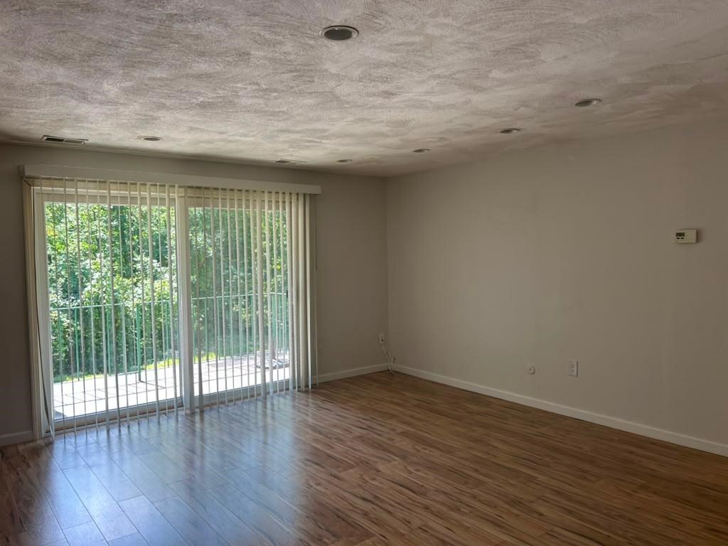 109 Oak Ln Unit 6, Brockton, MA 02301