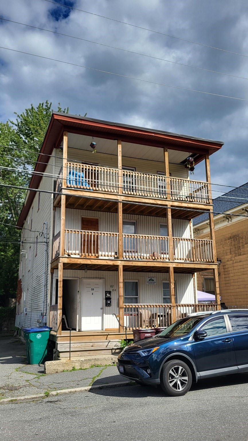 82 Willie Street, Lowell, MA 01854 - Image 2