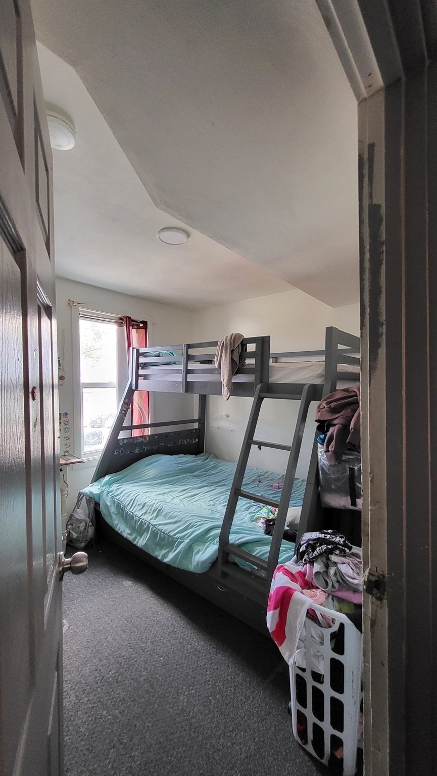 82 Willie Street, Lowell, MA 01854 - Image 28