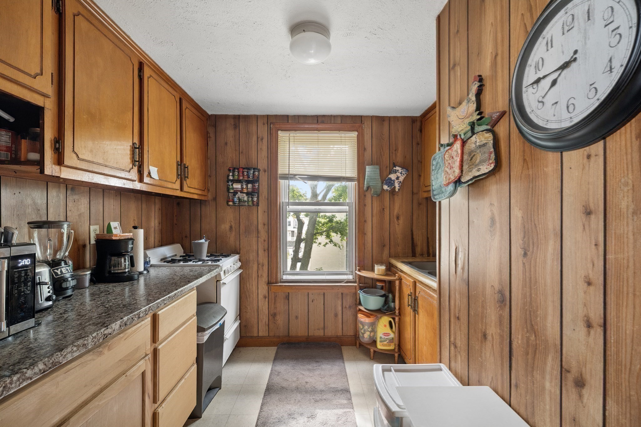 89 Rockland St, Fall River, MA 02724 - Image 20