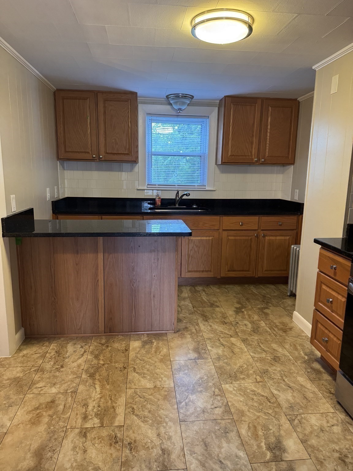 40 Forest St, Methuen, MA 01844 - Image 4
