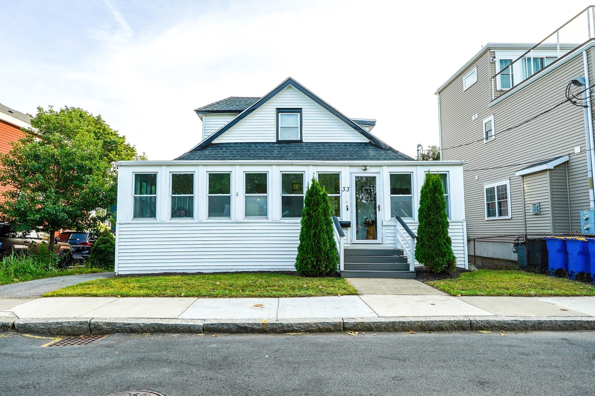 33 Bay View Ave, Winthrop, MA 02152