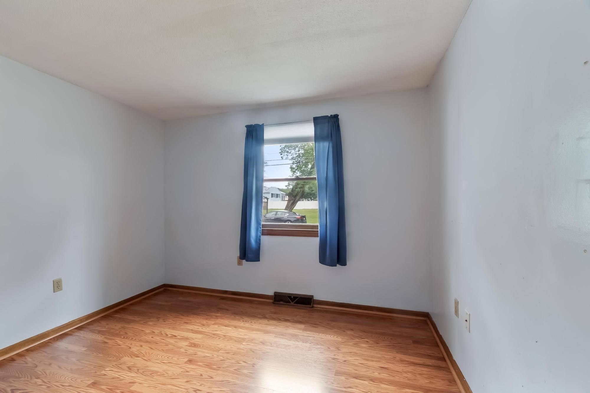 170 Townsend Ave, Lowell, MA 01854 - Image 19