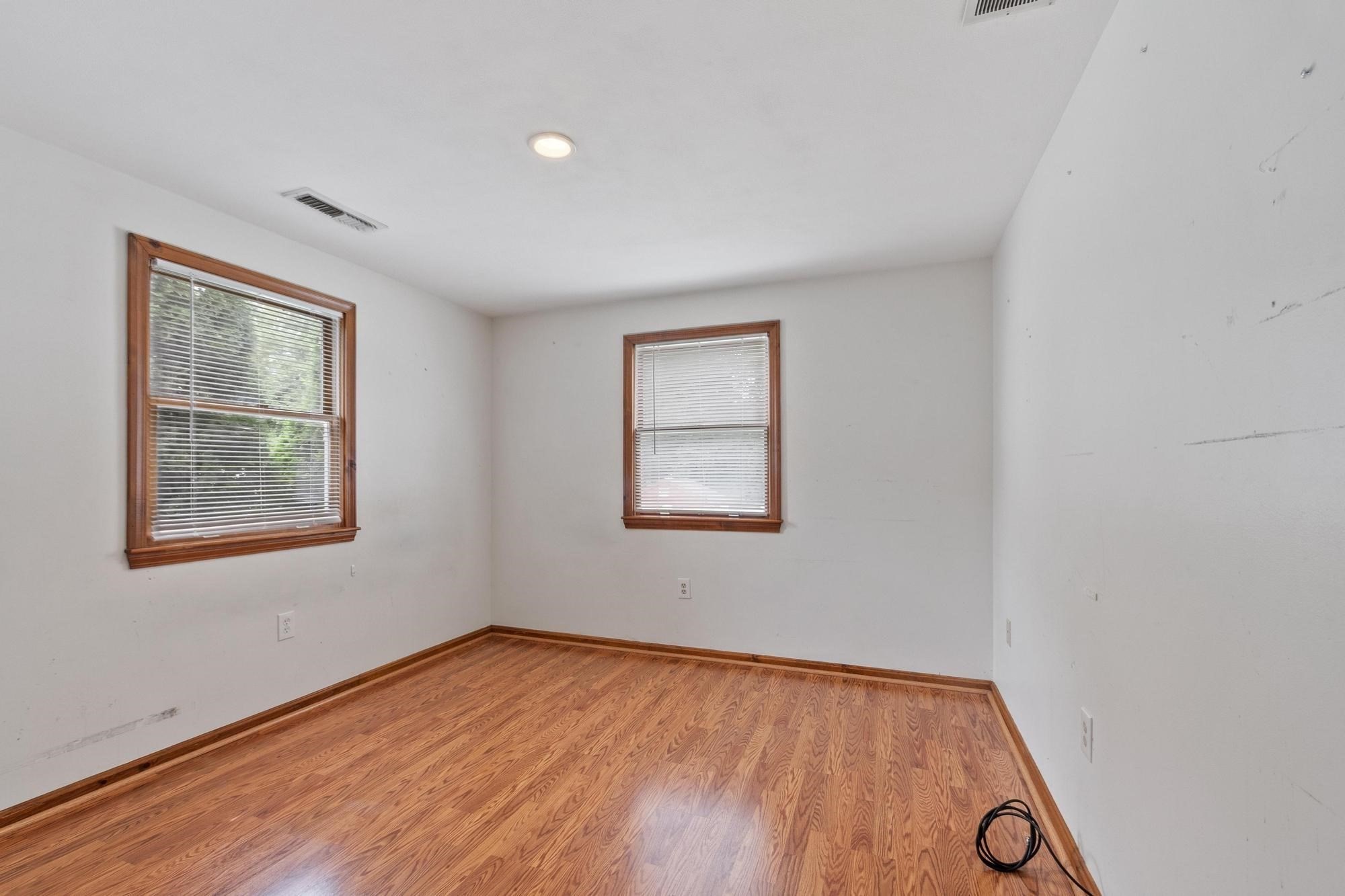170 Townsend Ave, Lowell, MA 01854 - Image 24