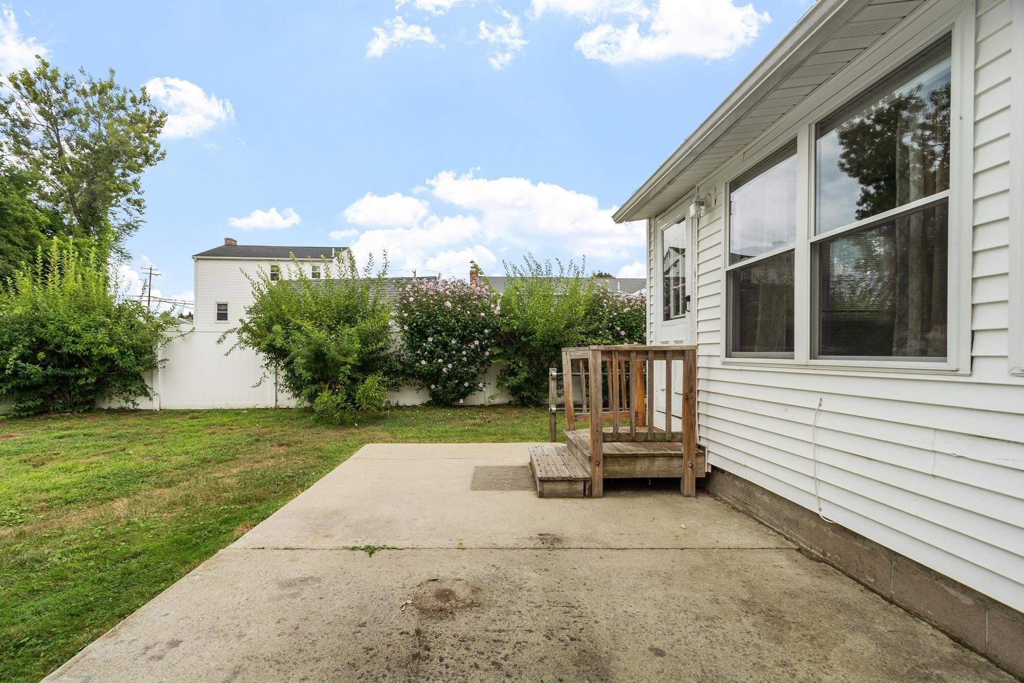 170 Townsend Ave, Lowell, MA 01854 - Image 36