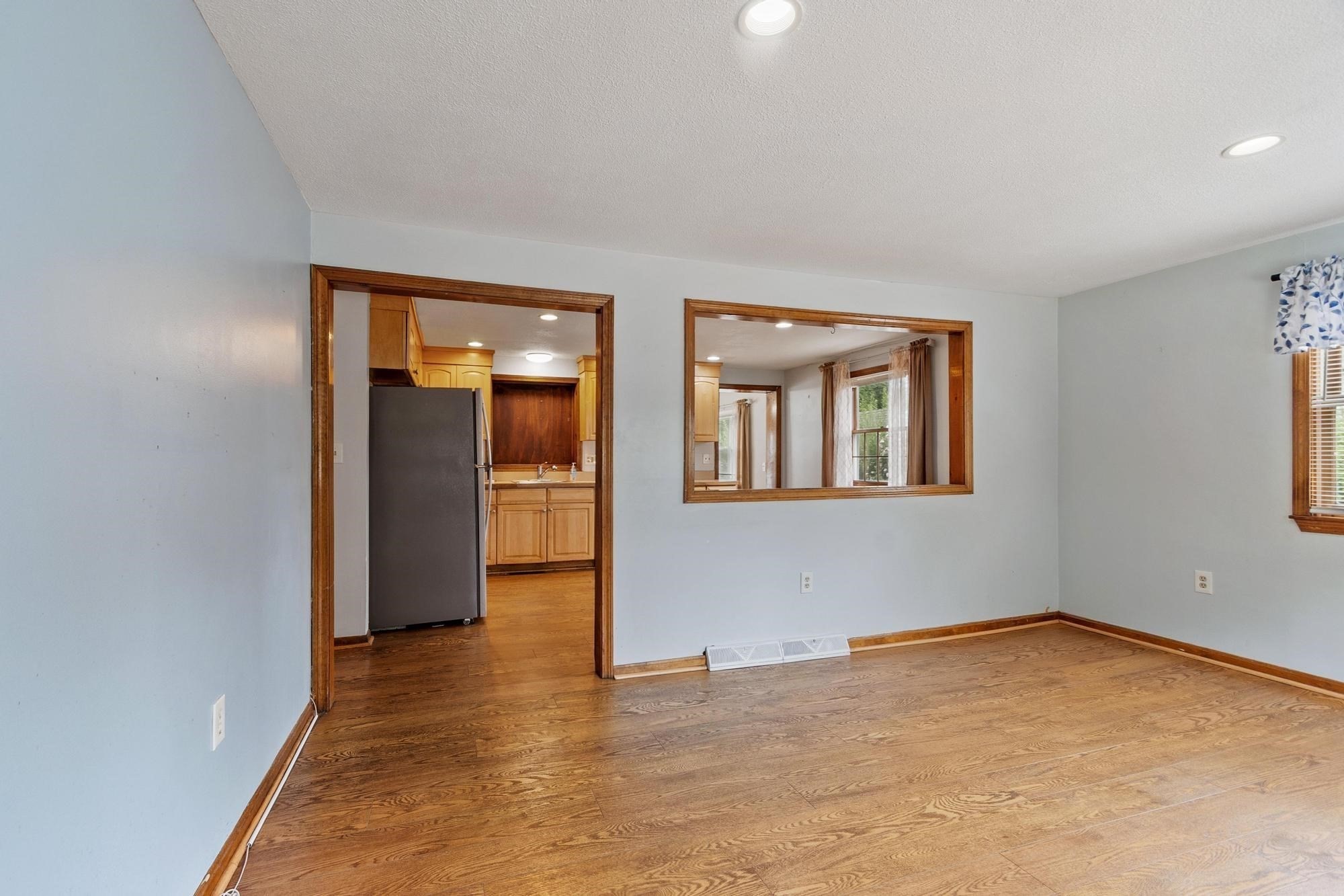 170 Townsend Ave, Lowell, MA 01854 - Image 6