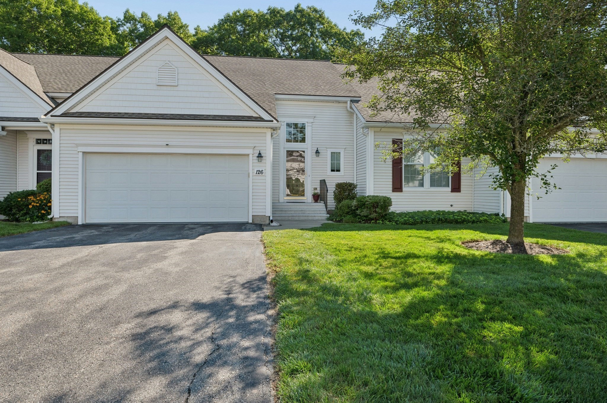 126 Clubhouse Lane Unit 126, Northbridge, MA 01534