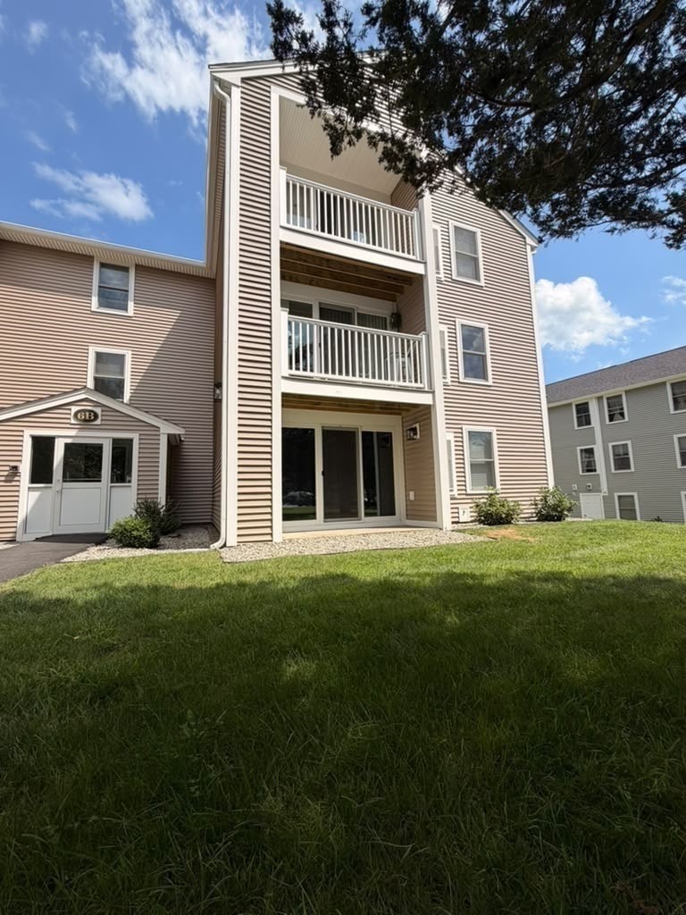 6 Marc Dr Unit 6B8, Plymouth, MA 02360