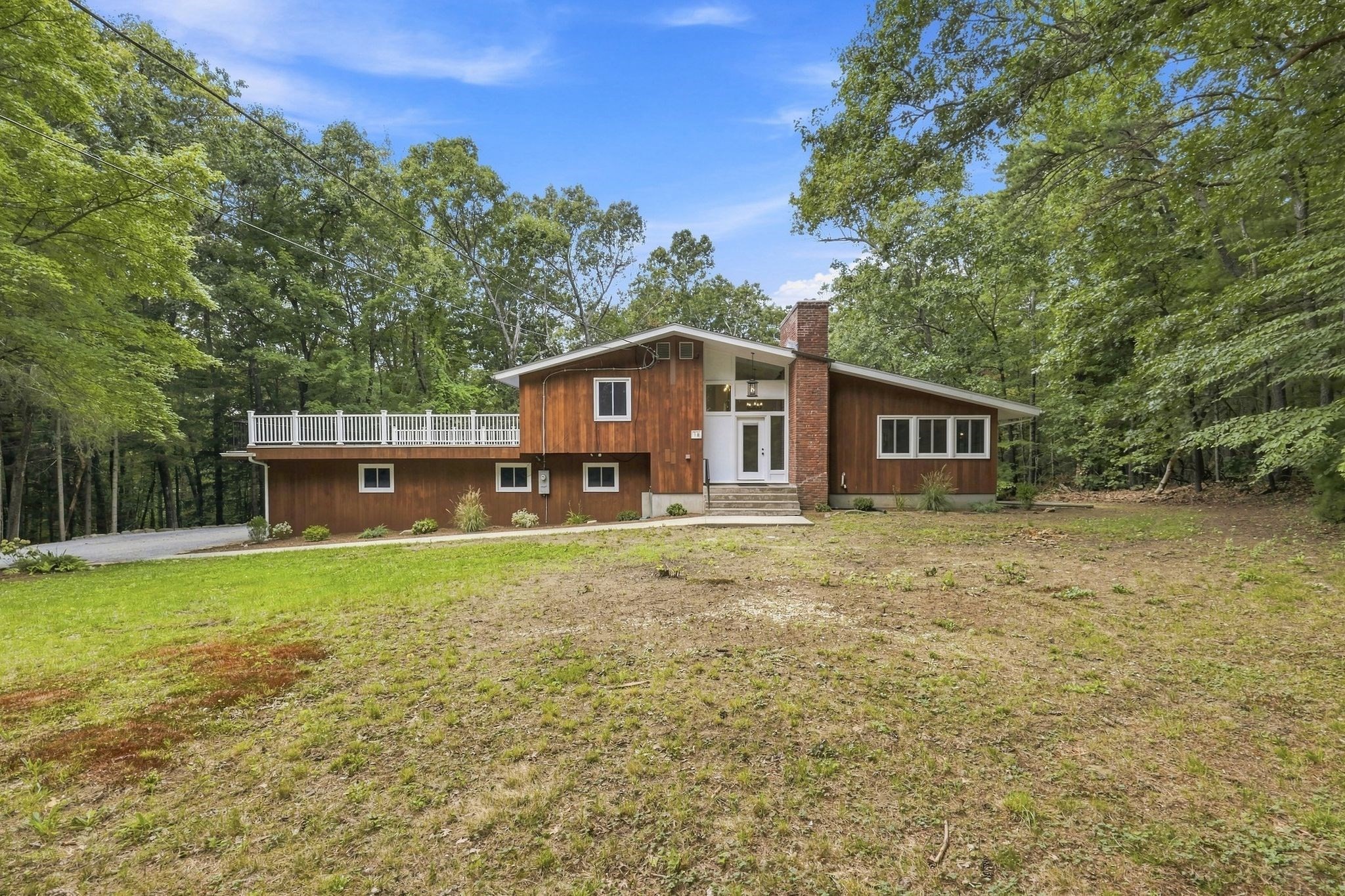 18 Munn Rd, Monson, MA 01057